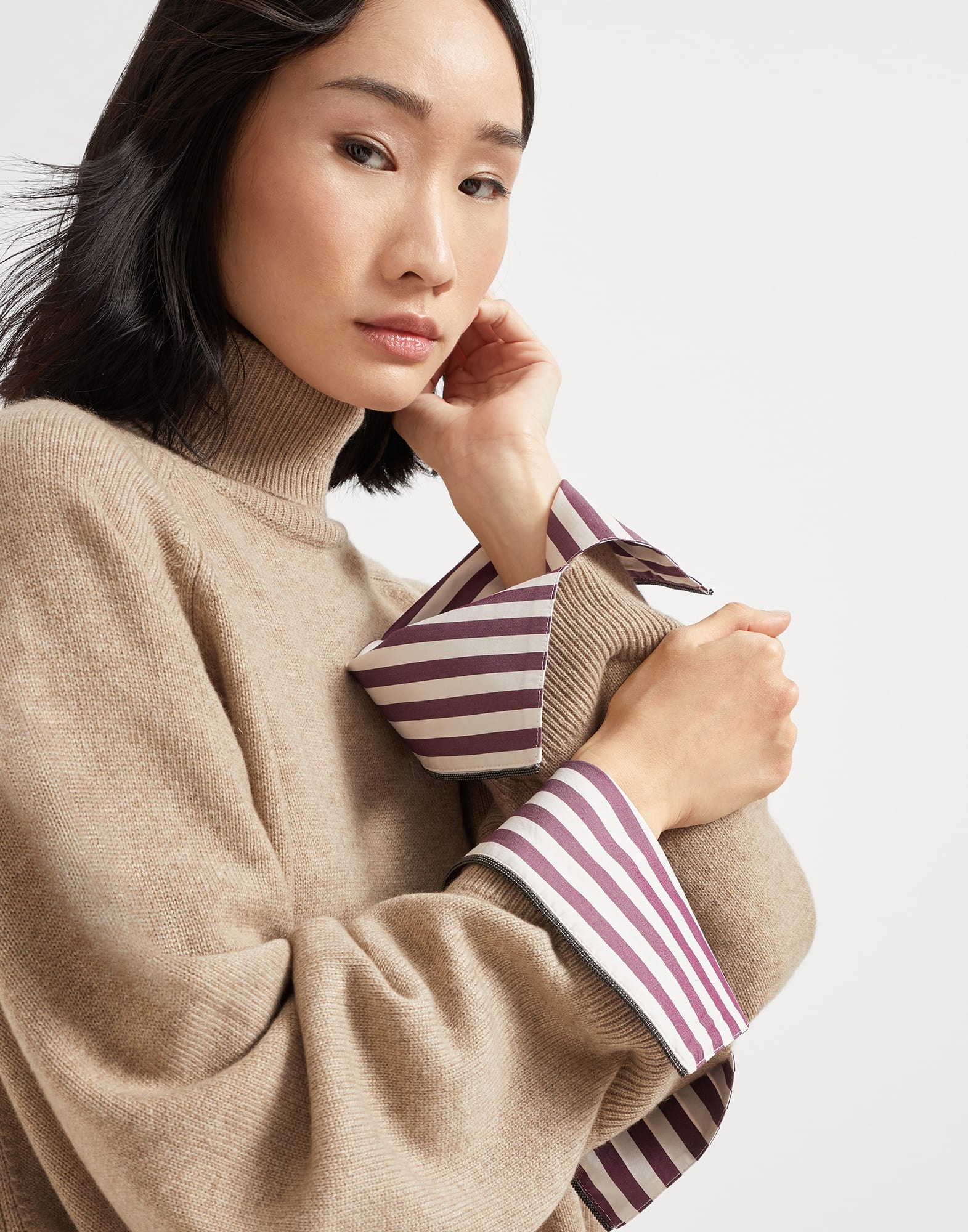 Cashmere turtleneck sweater with shiny shirt details - 3