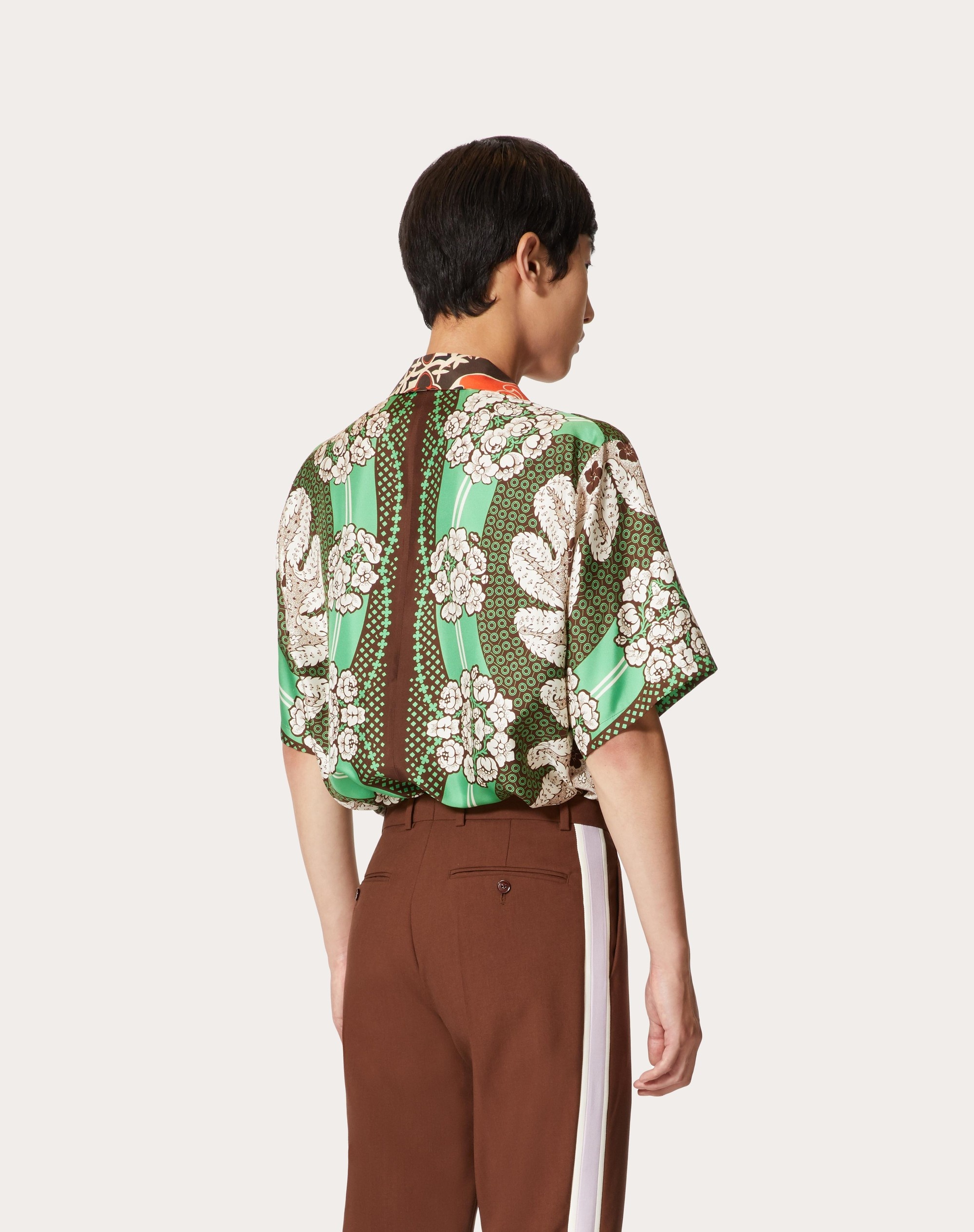 SILK TWILL BOWLING SHIRT WITH VALENTINO BANDANA FLOWER PRINT - 4