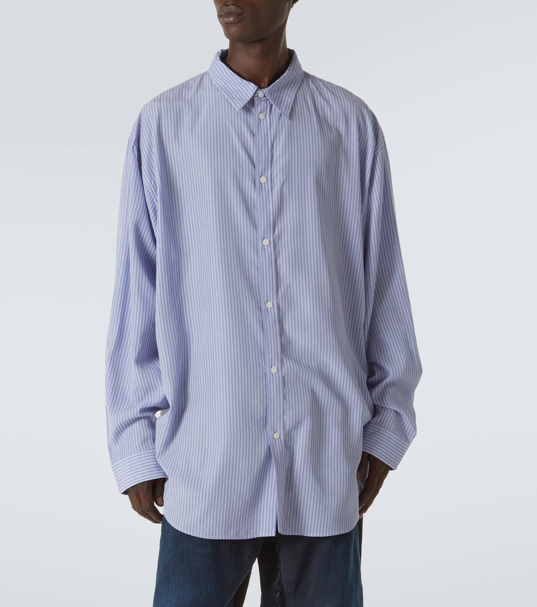 Flowing pinstripe oversized shirt - 3