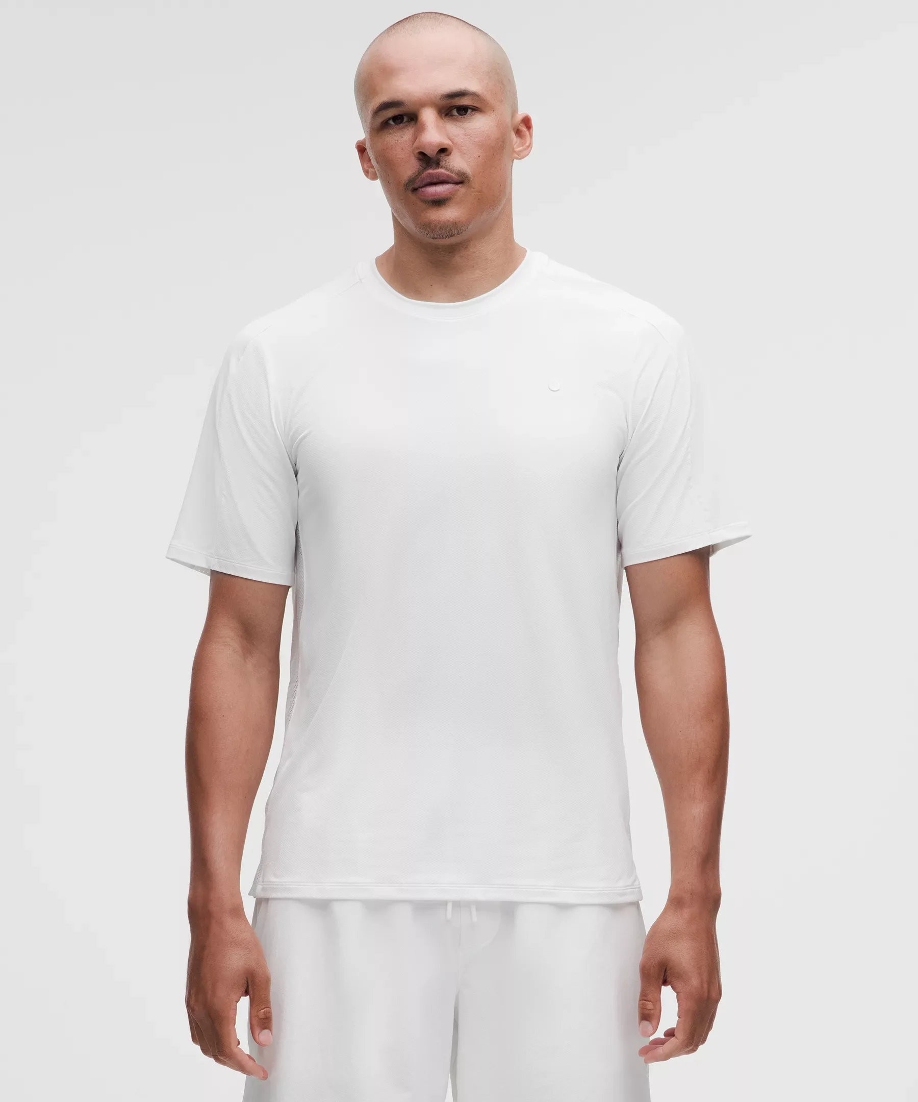 UV-Protective Mesh Panelled Tennis Shirt - 1