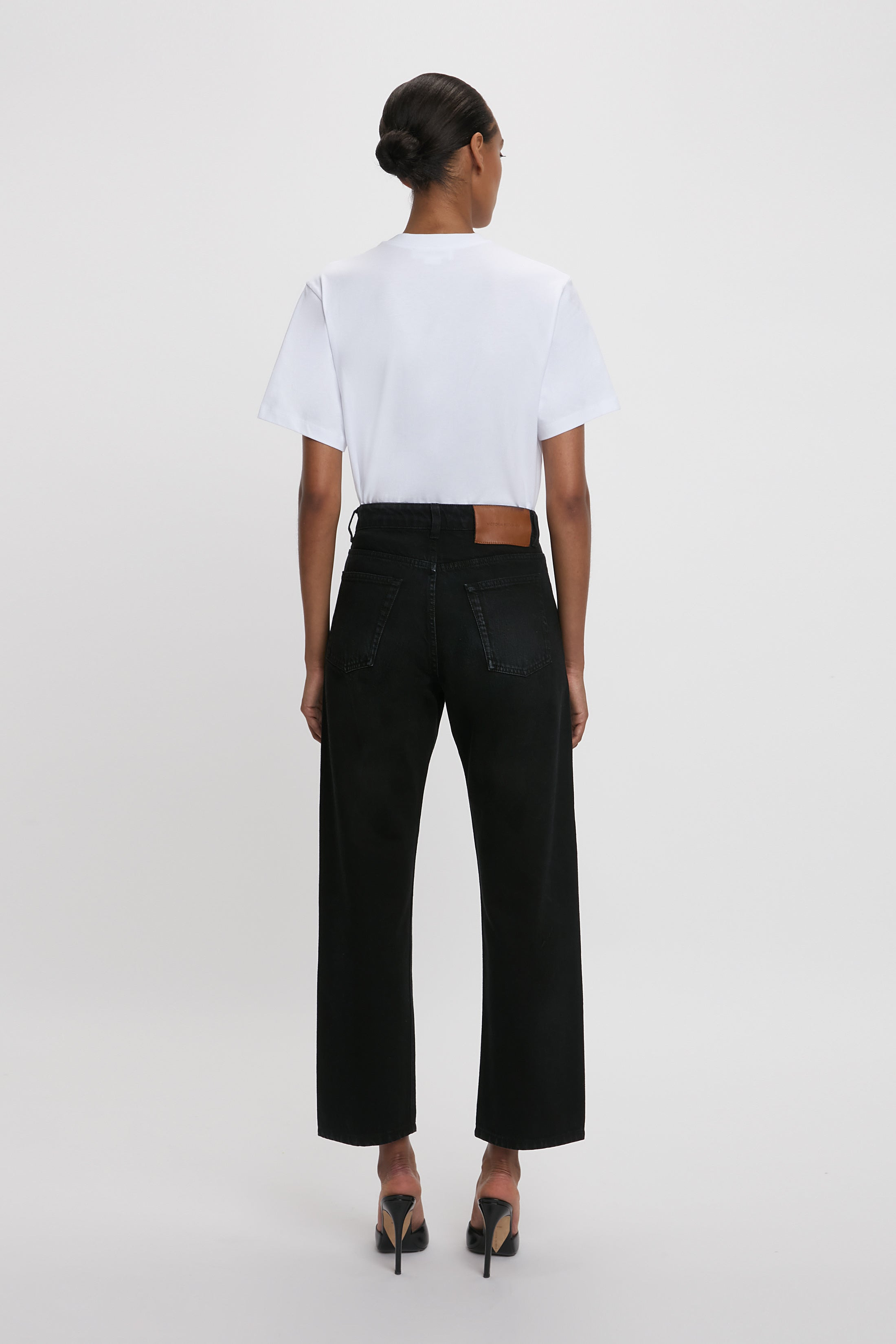 Exclusive Bernie Relaxed Jean In Washed Black - 5