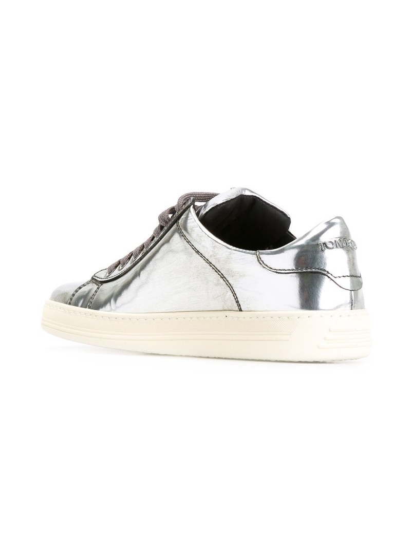 lace-up sneakers 3