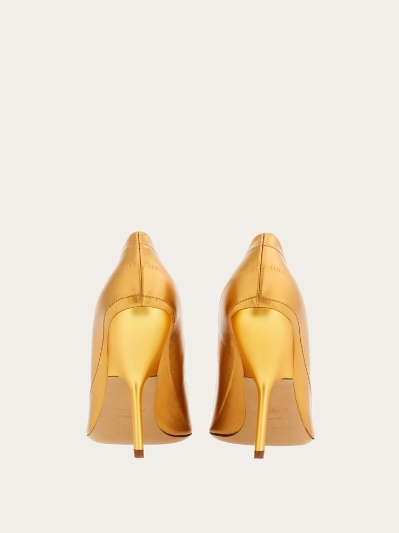 FERRAGAMO EVA PUMP outlook