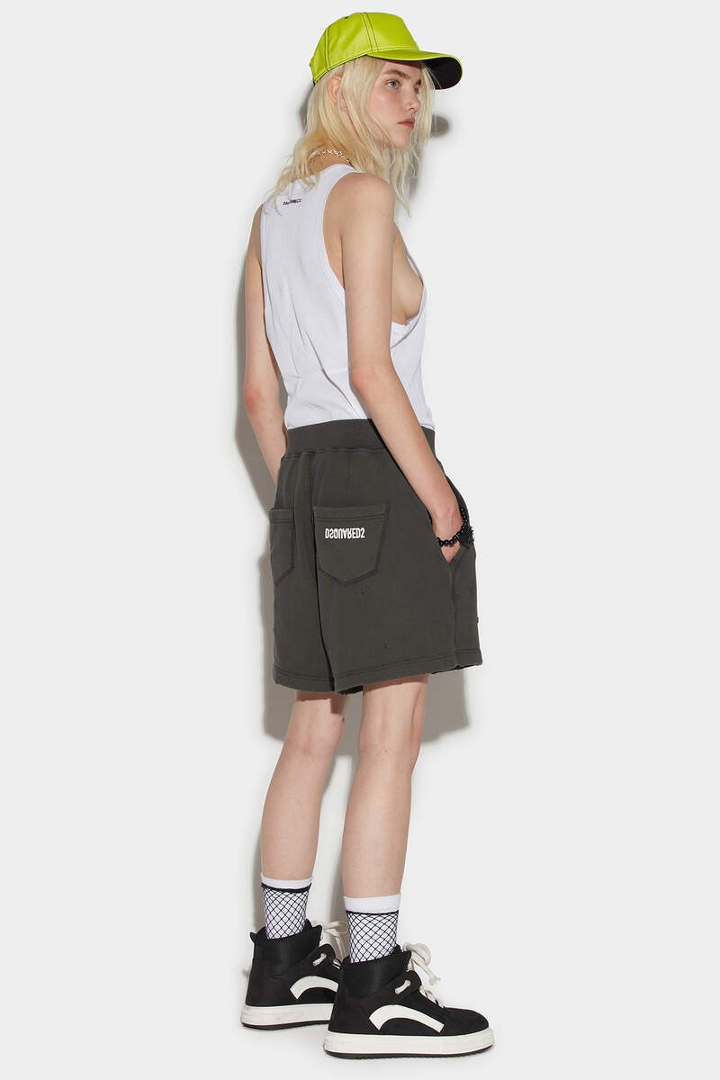 DSQUARED2 DESTROYED ARNOLD SHORTS outlook