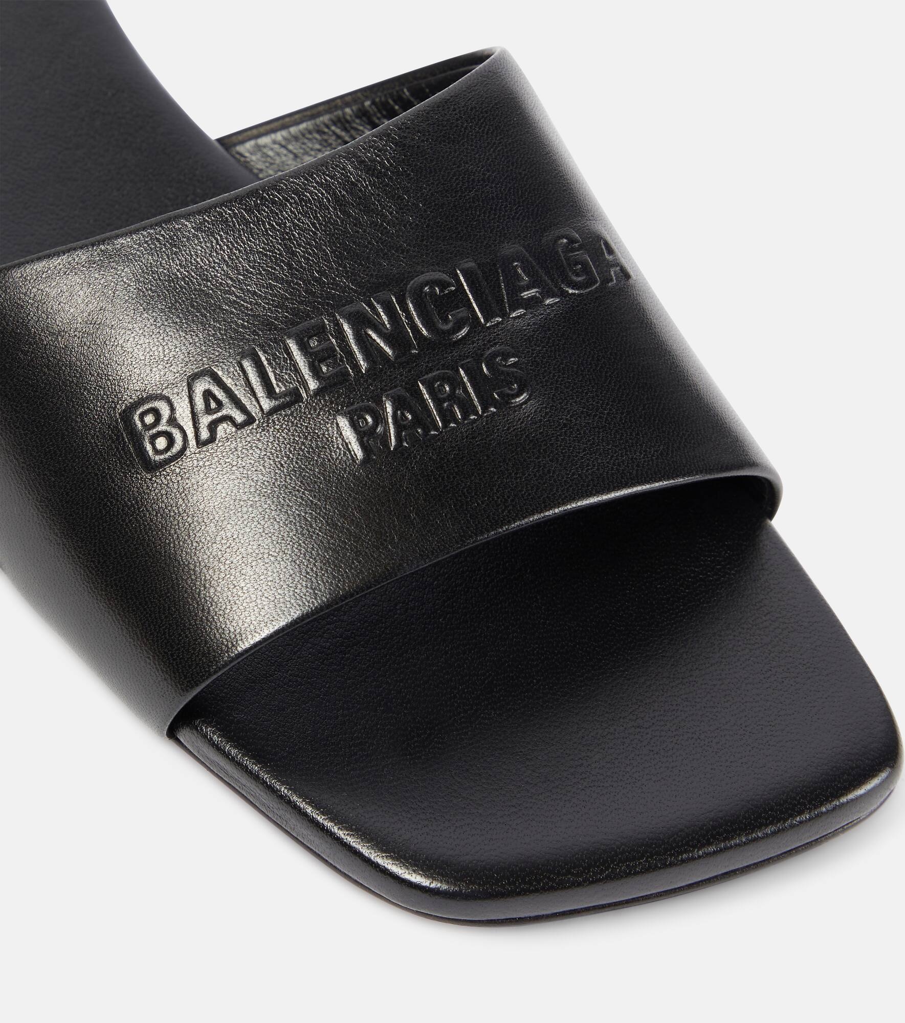 Duty Free leather slides - 6