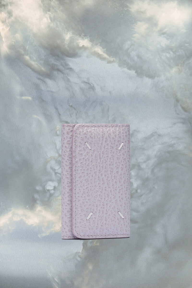 Four stitches key holder 1