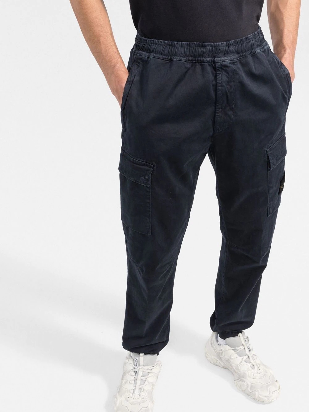 Compass-patch cargo trousers - 3