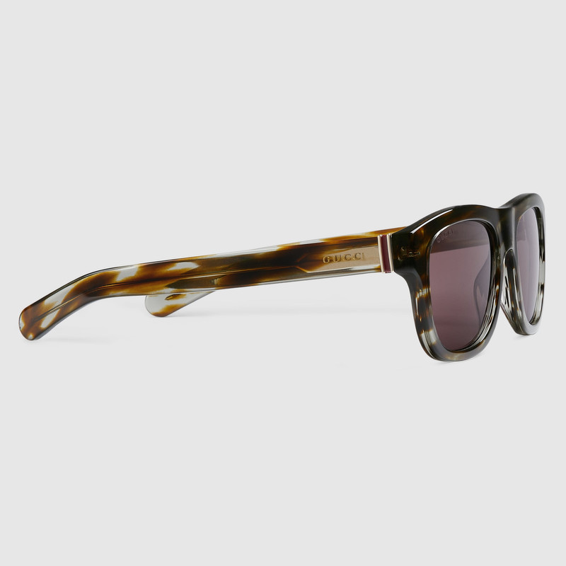GUCCI Oval frame sunglasses outlook