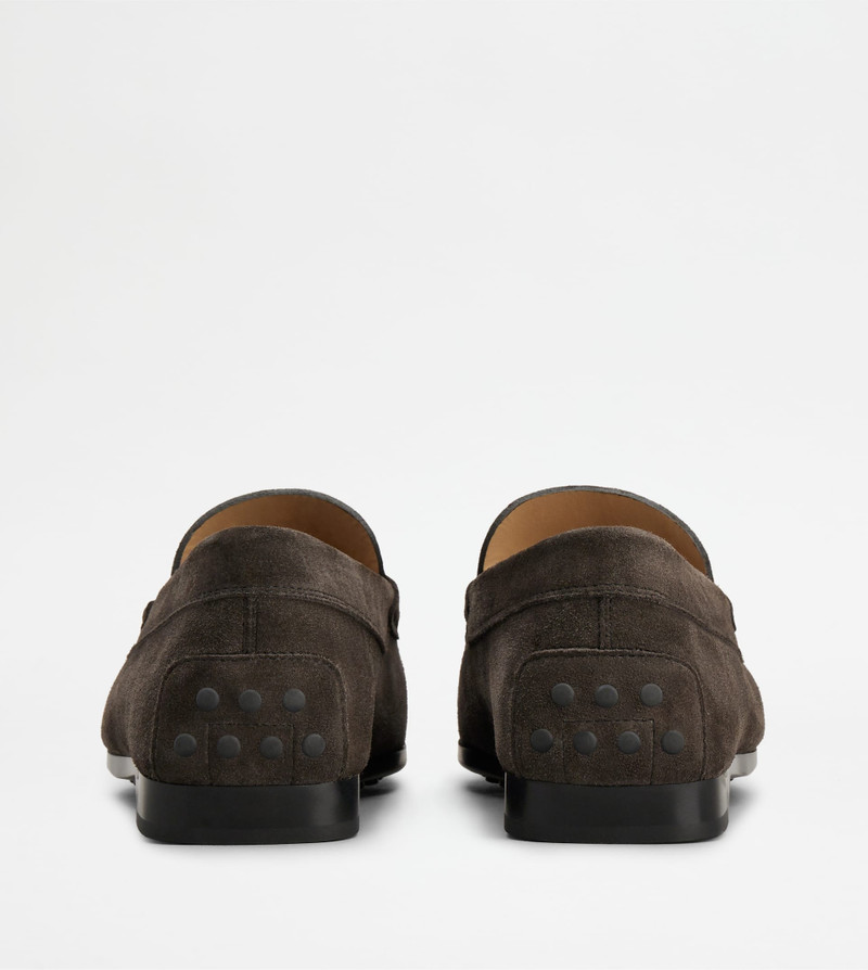 Tod's LOAFERS IN LEATHER - BROWN outlook