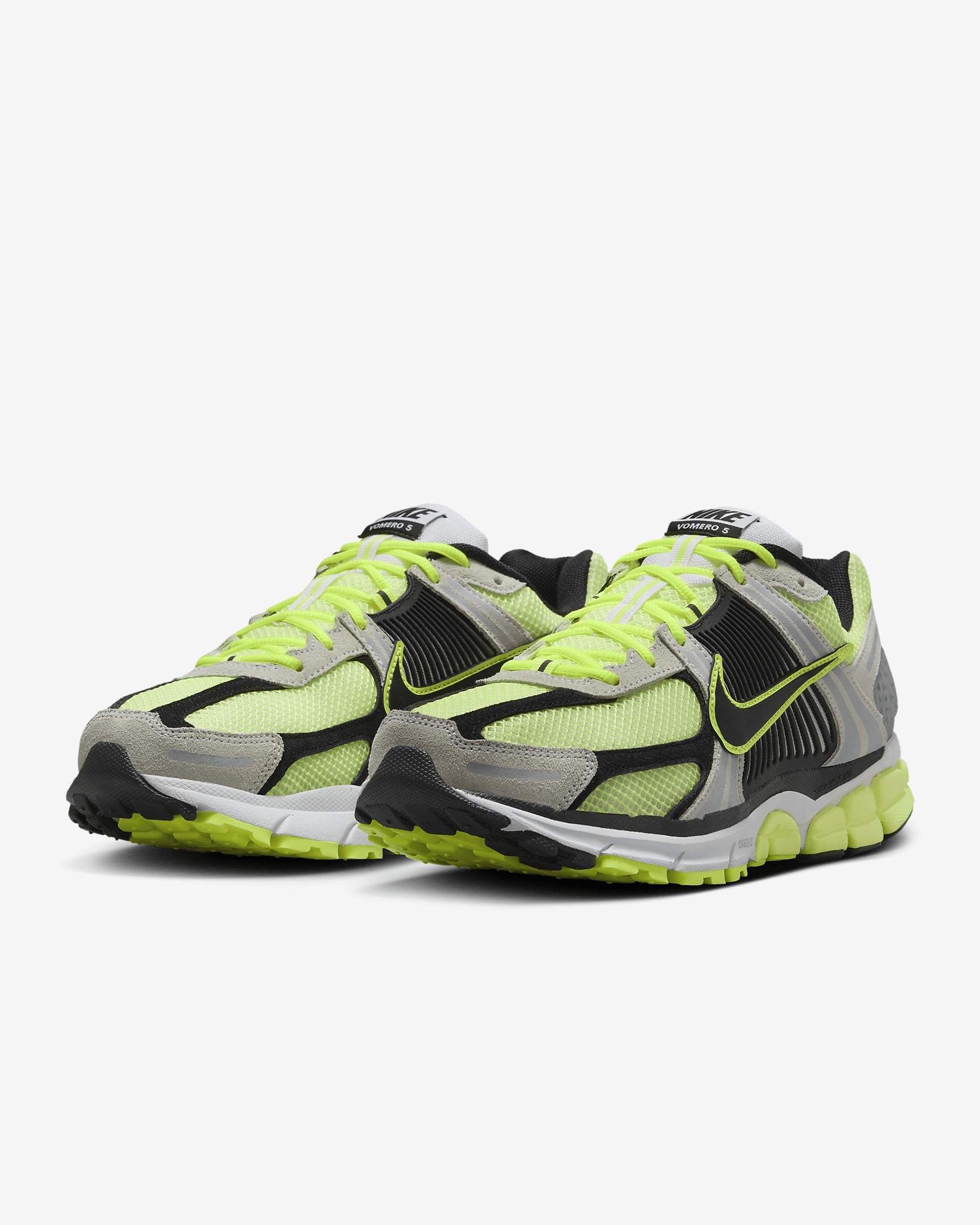 Nike Men's Zoom Vomero 5 Shoes - 5