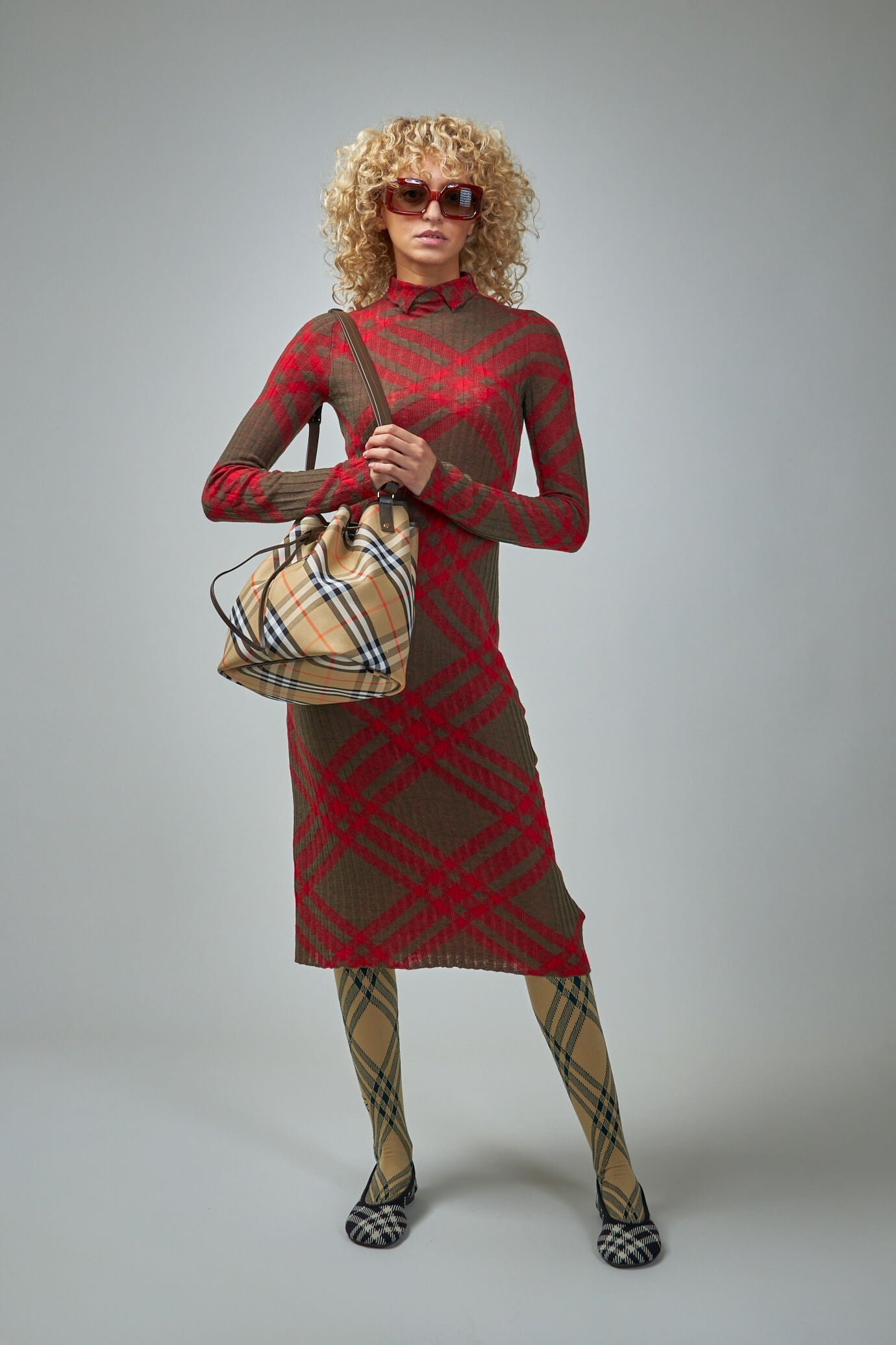 ワンピース Burberry FW24 CHECK WOOL BLEND DRESS (8093580 C1205) Burberry Check Wool Blend Dress | labelsfashion | REVERSIBLE