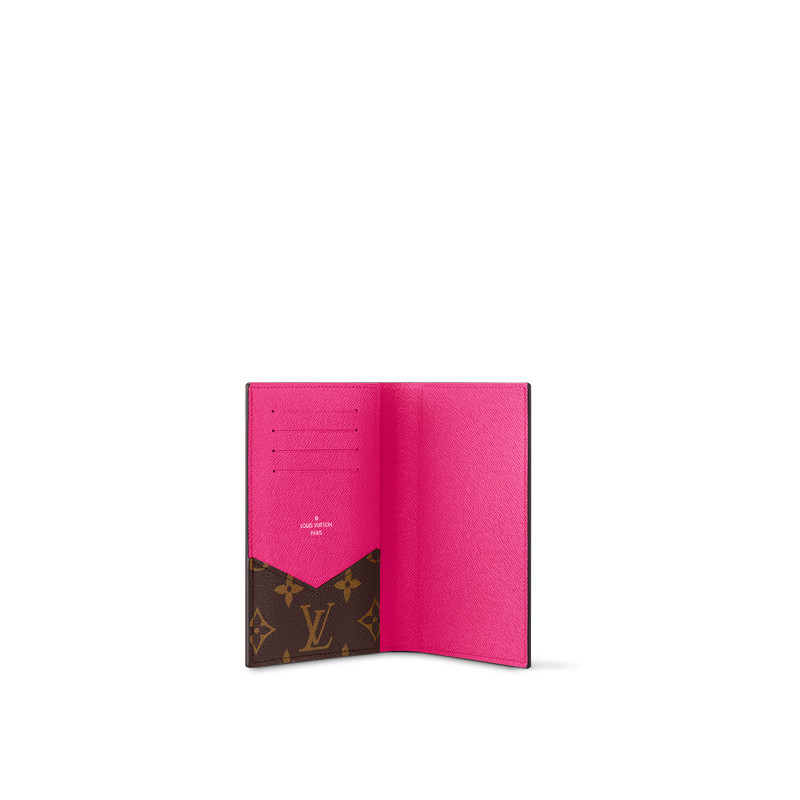 Louis Vuitton Passport Cover outlook