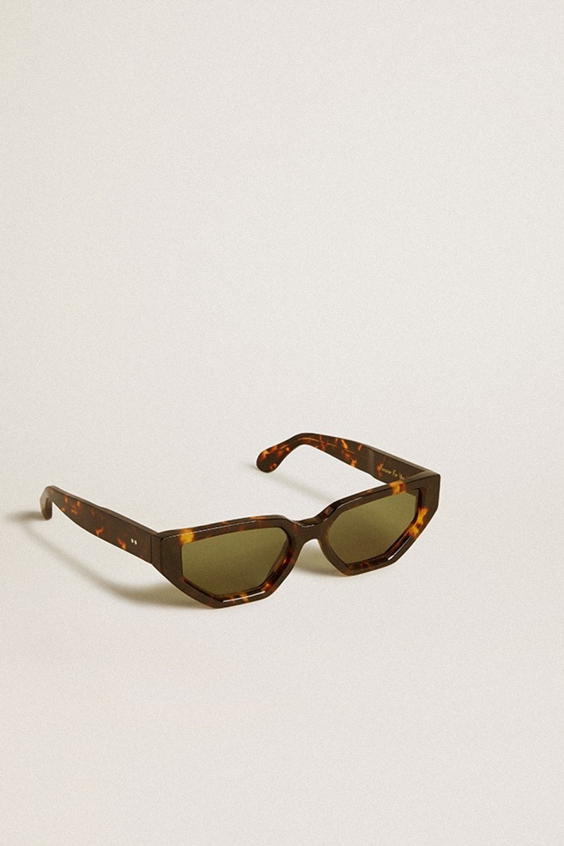 Rectangular-style sunglasses with Havana brown frame 1