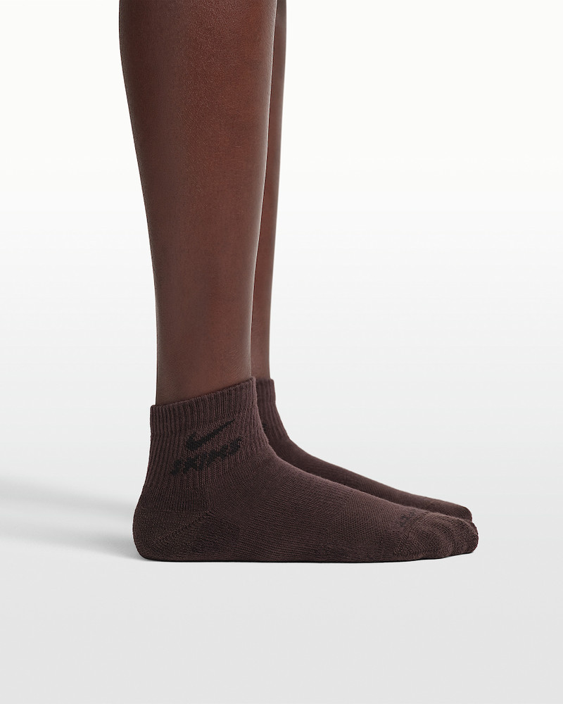 Nike NikeSKIMS Women's Dri-FIT Quarter Socks (3 Pairs) outlook