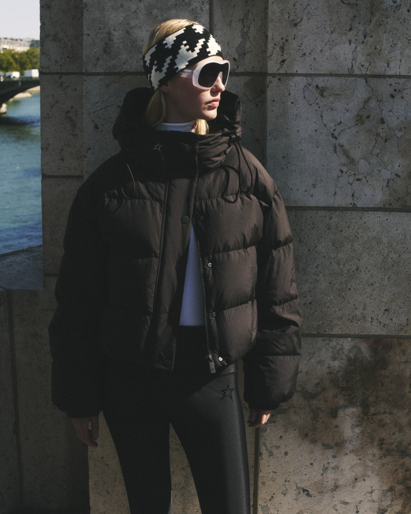 PERFECT MOMENT Down Cropped Puffer Jacket outlook