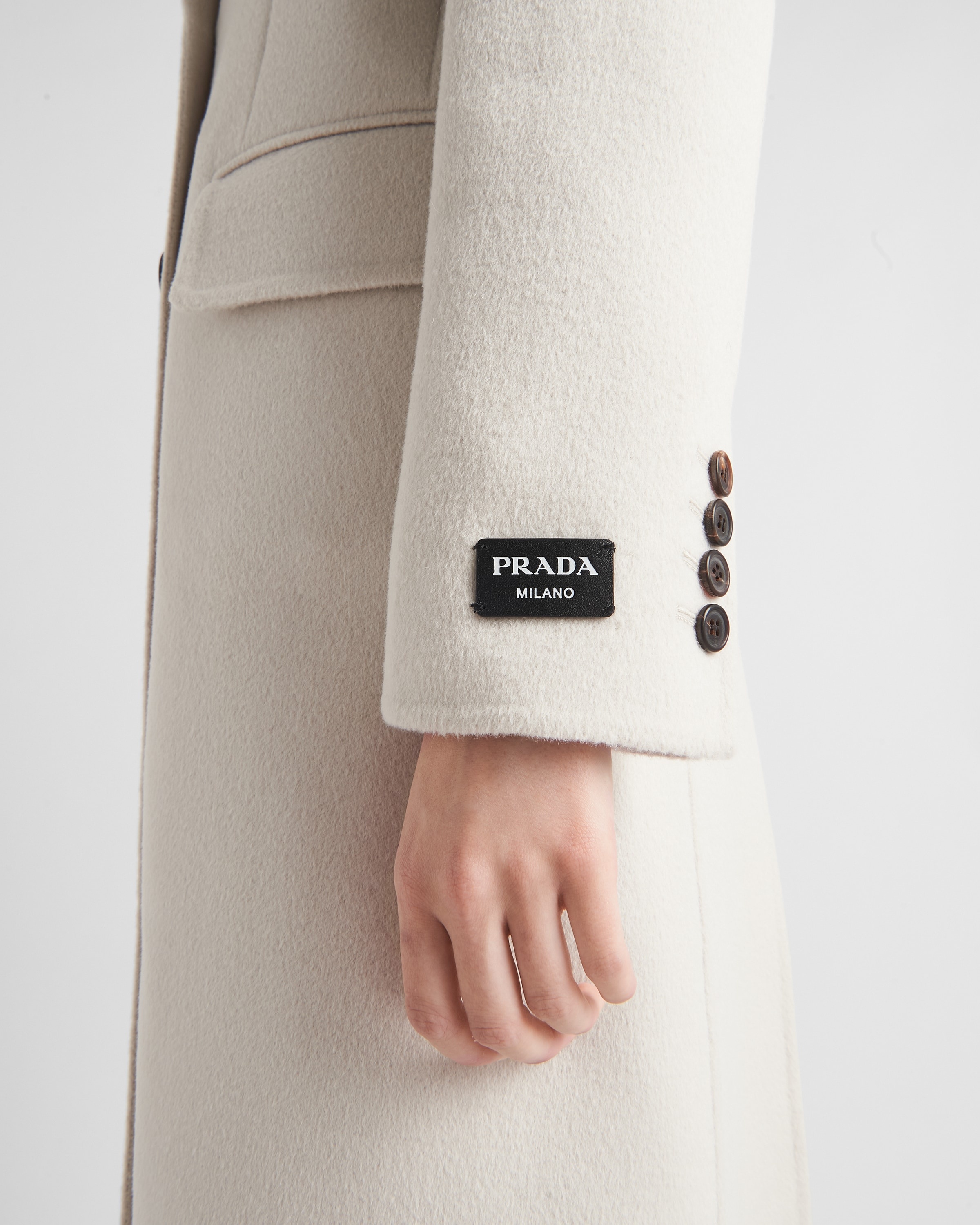 【プラダ・PRADA】Single-breasted cashgora coat 16786682_33207726_600.jpg