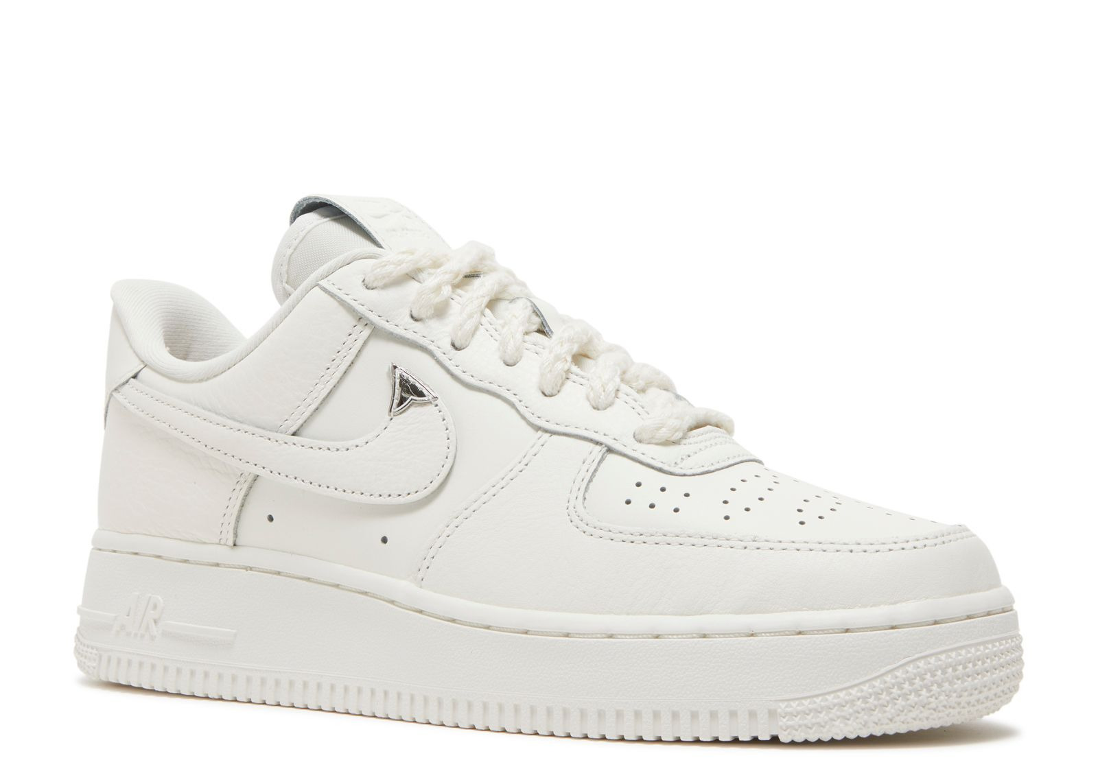 WMNS AIR FORCE 1 '07 LV8 'NEEDLEWORK' - 2
