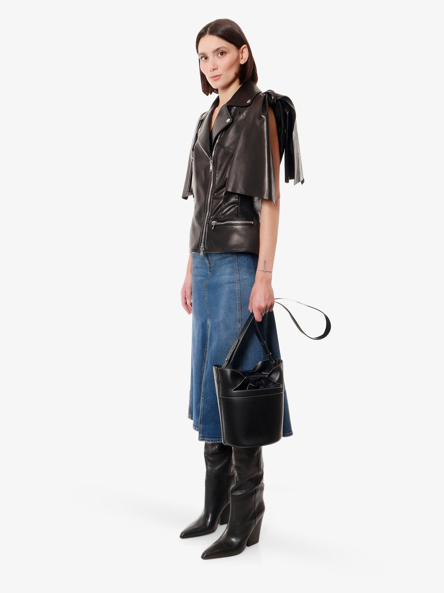 Sleeveless Leather Jacket With Knotted Drapery - 2