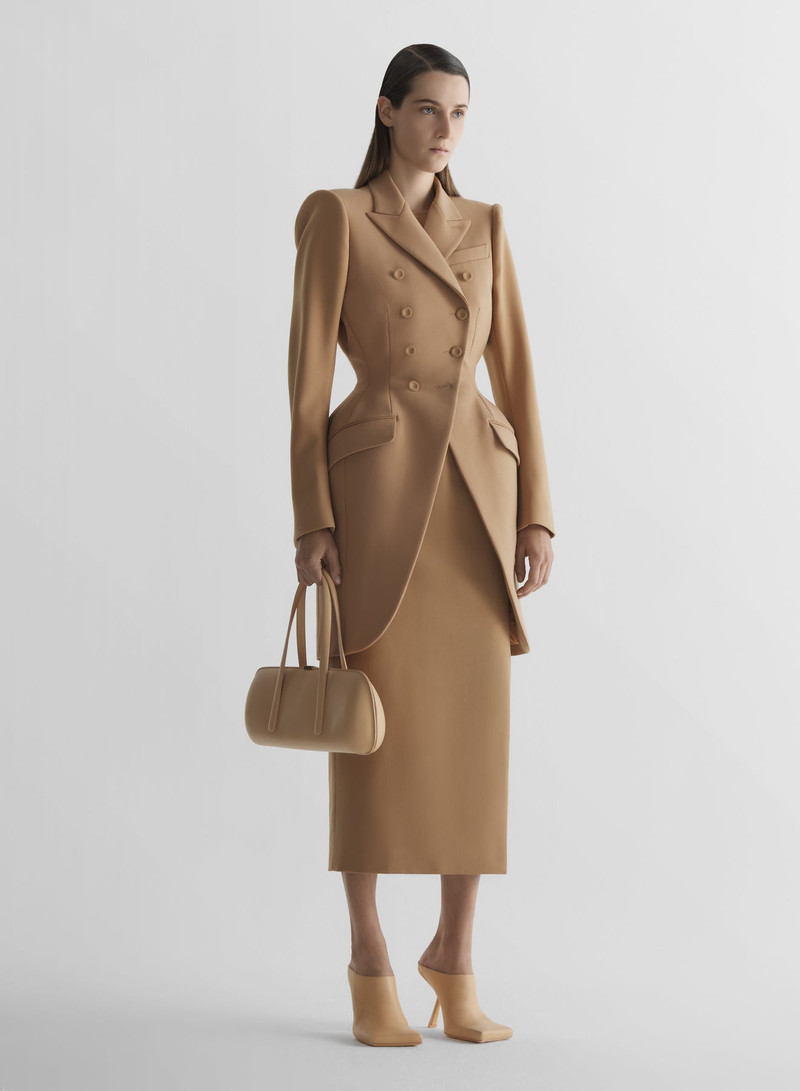 Long hourglass jacket 3