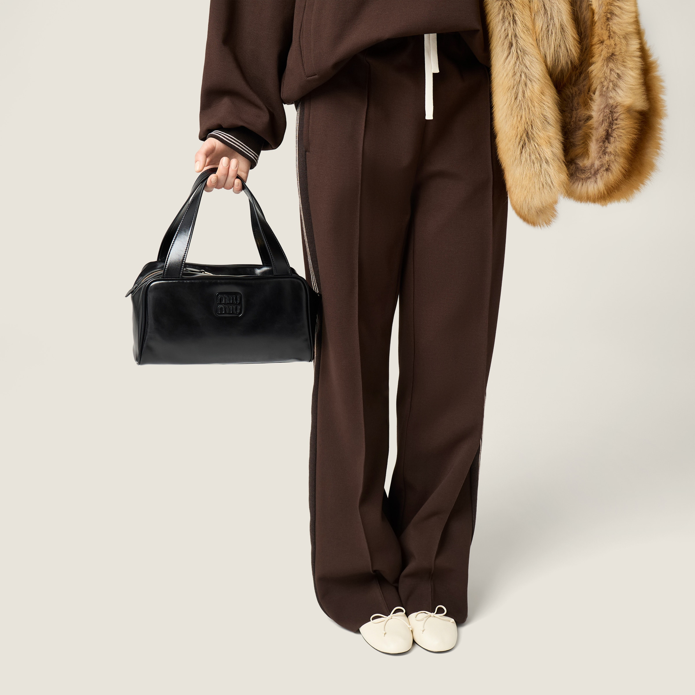 Leather top-handle bag - 5