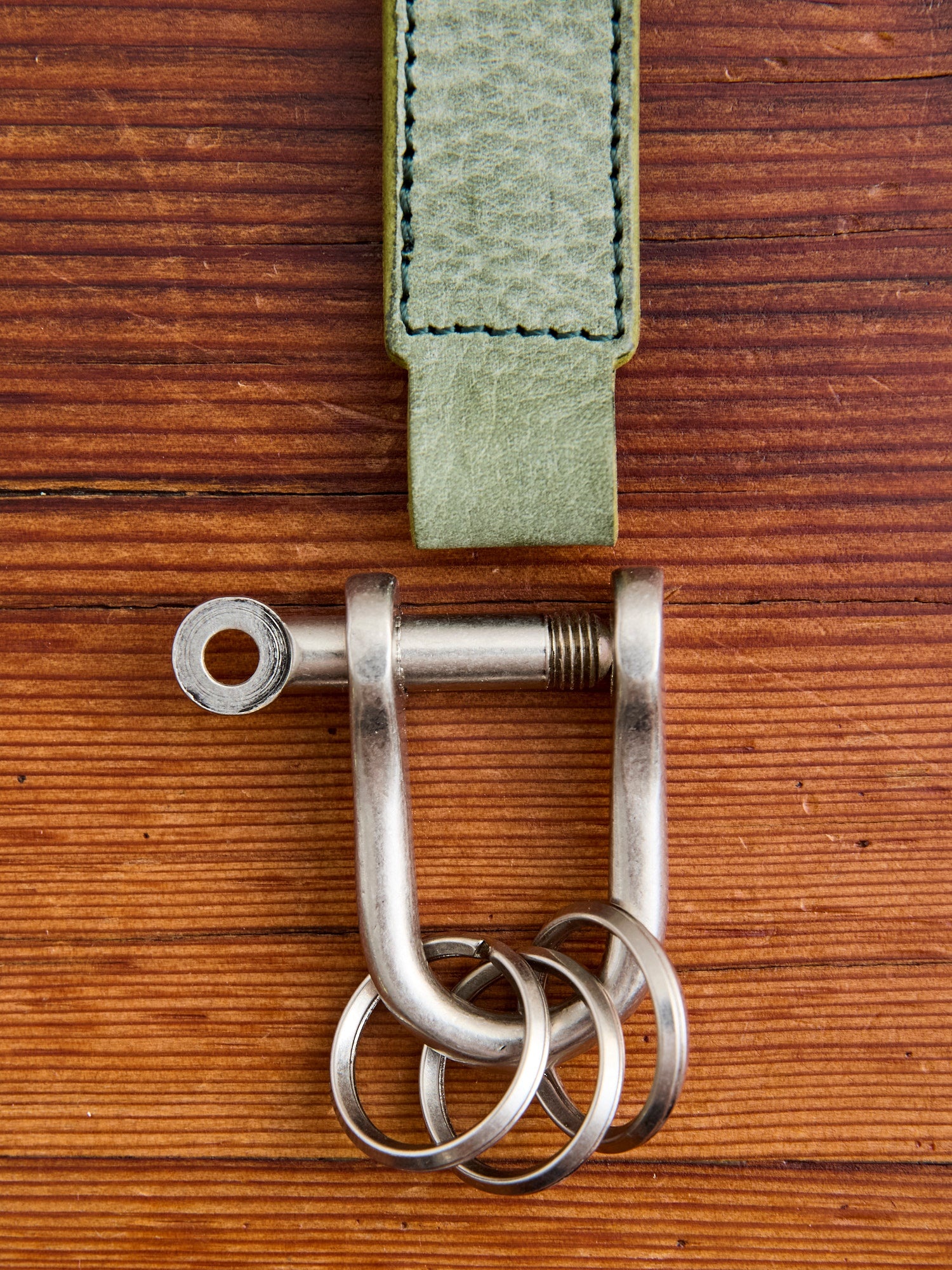 Key Shackle in Green - 7