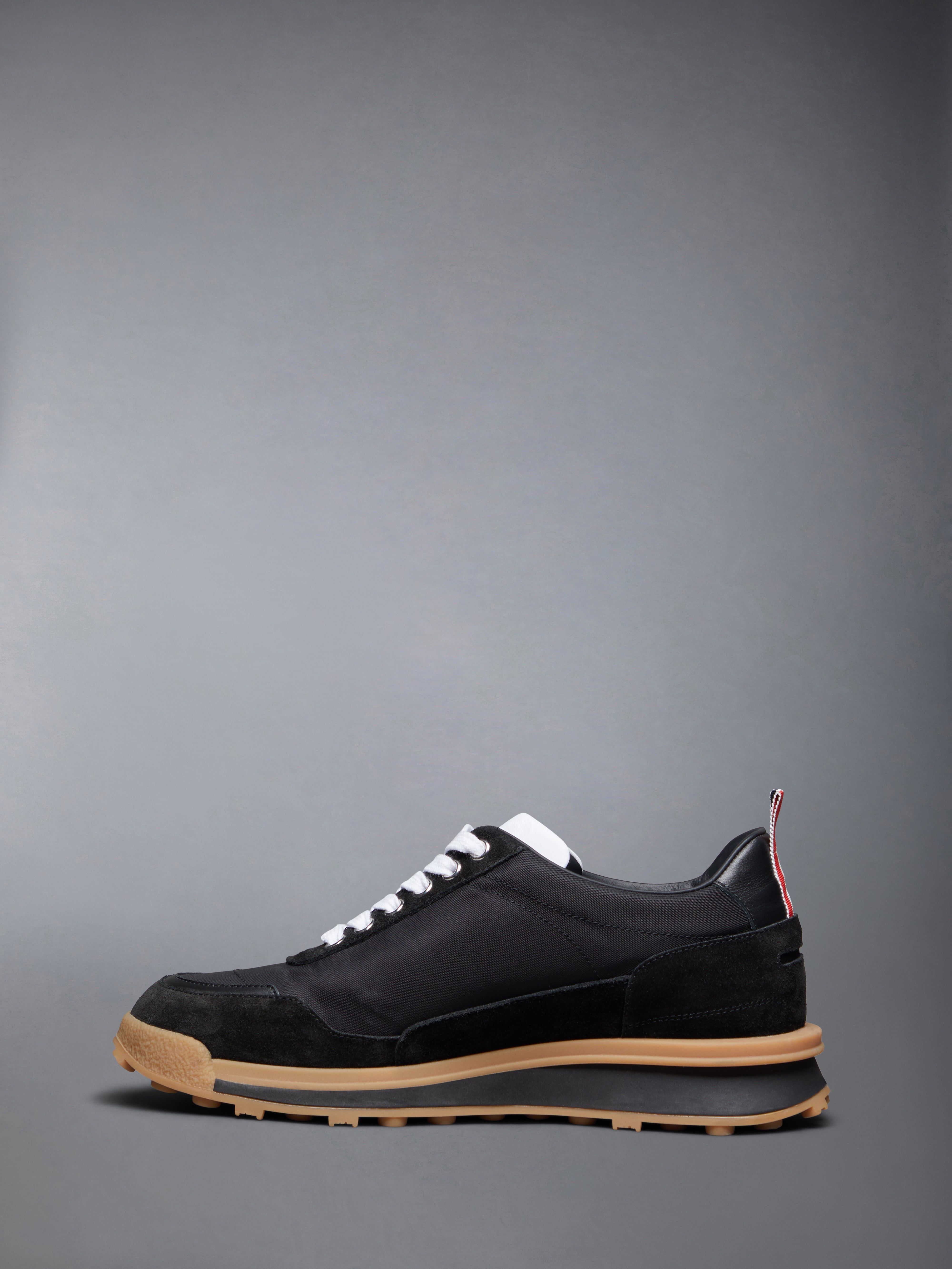 Tech Nylon Alumni Trainer - 3