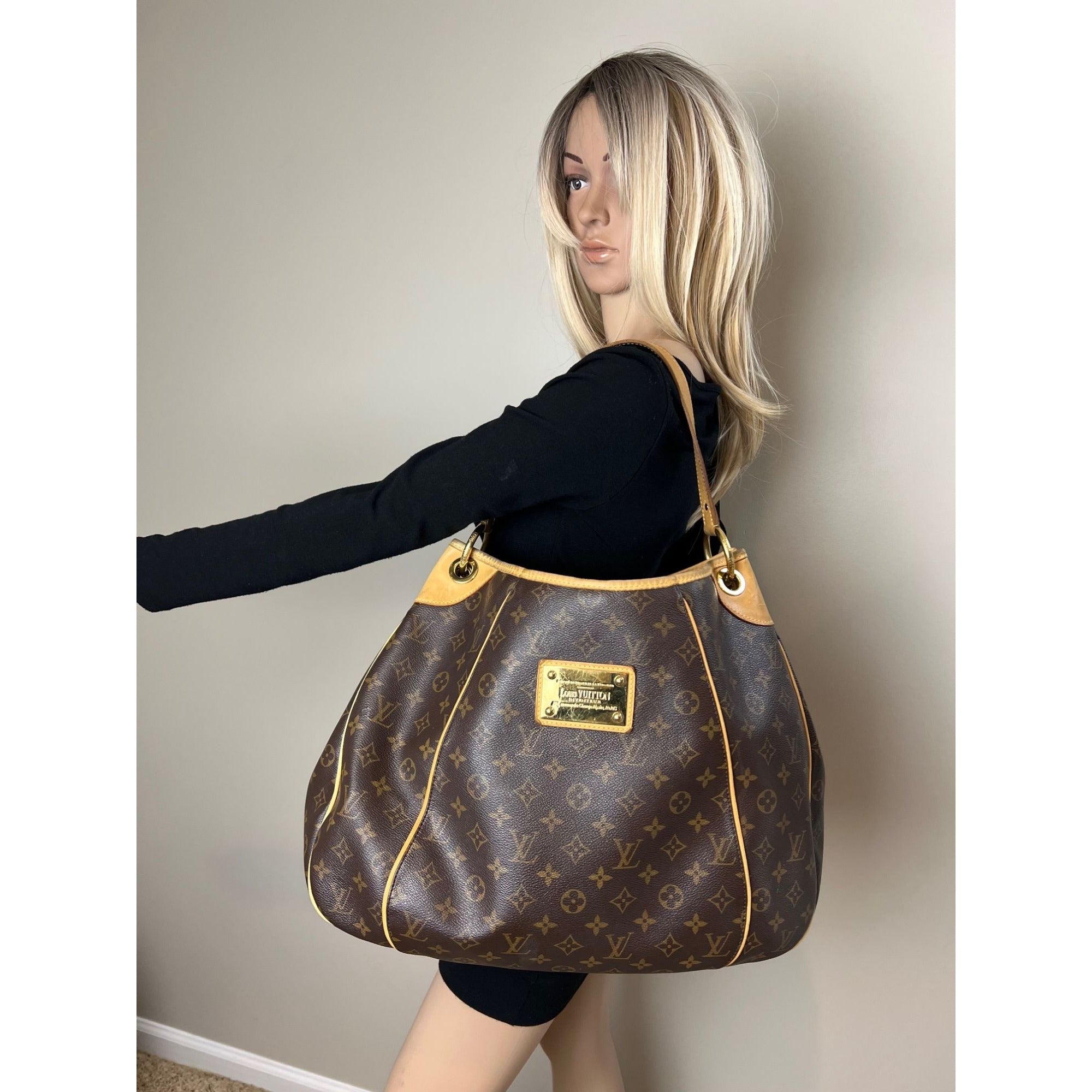 LOUIS VUITTON Galliera GM Monogram Shoulder Bag - 6