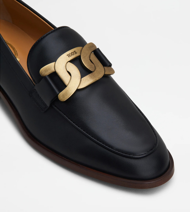 LOAFERS IN LEATHER - BLACK 6