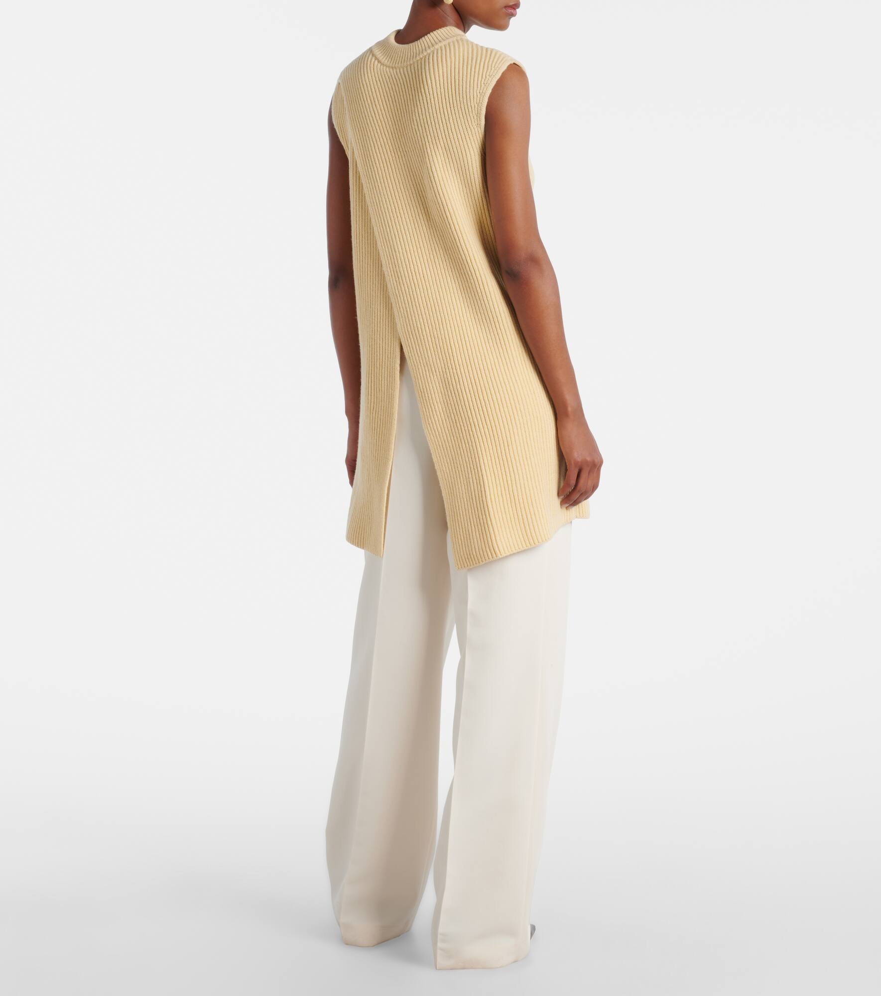 Oversized ribbed-knit wool vest - 3