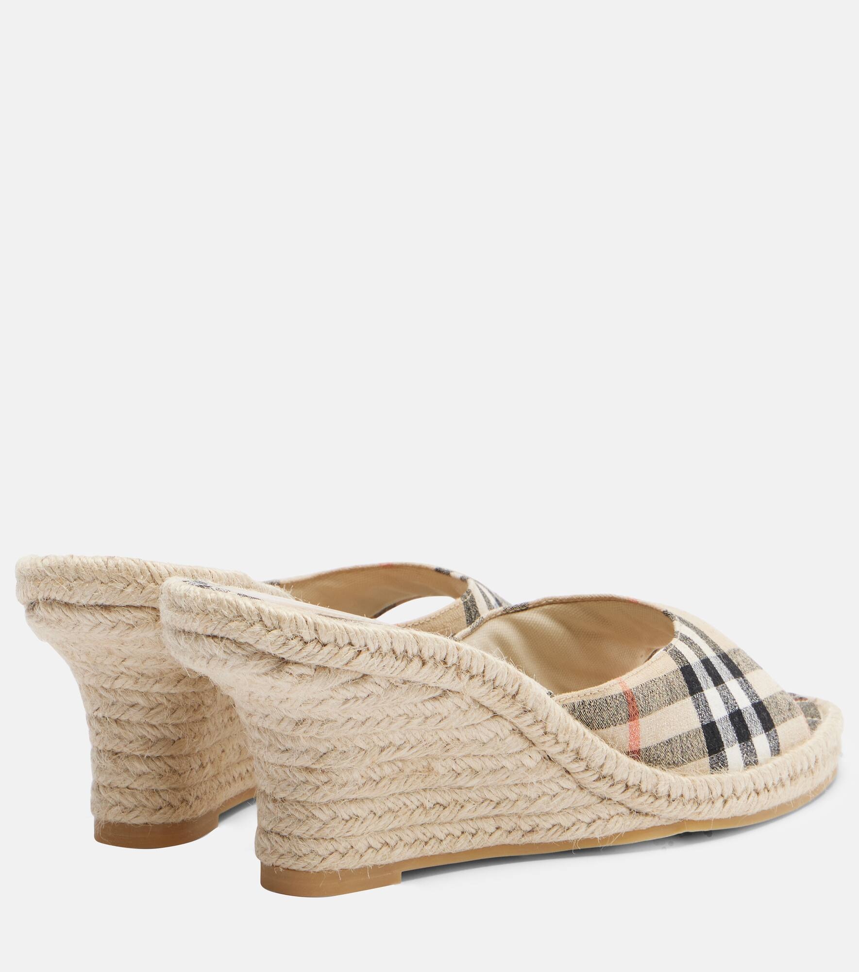 Burberry Check espadrille wedges - 2