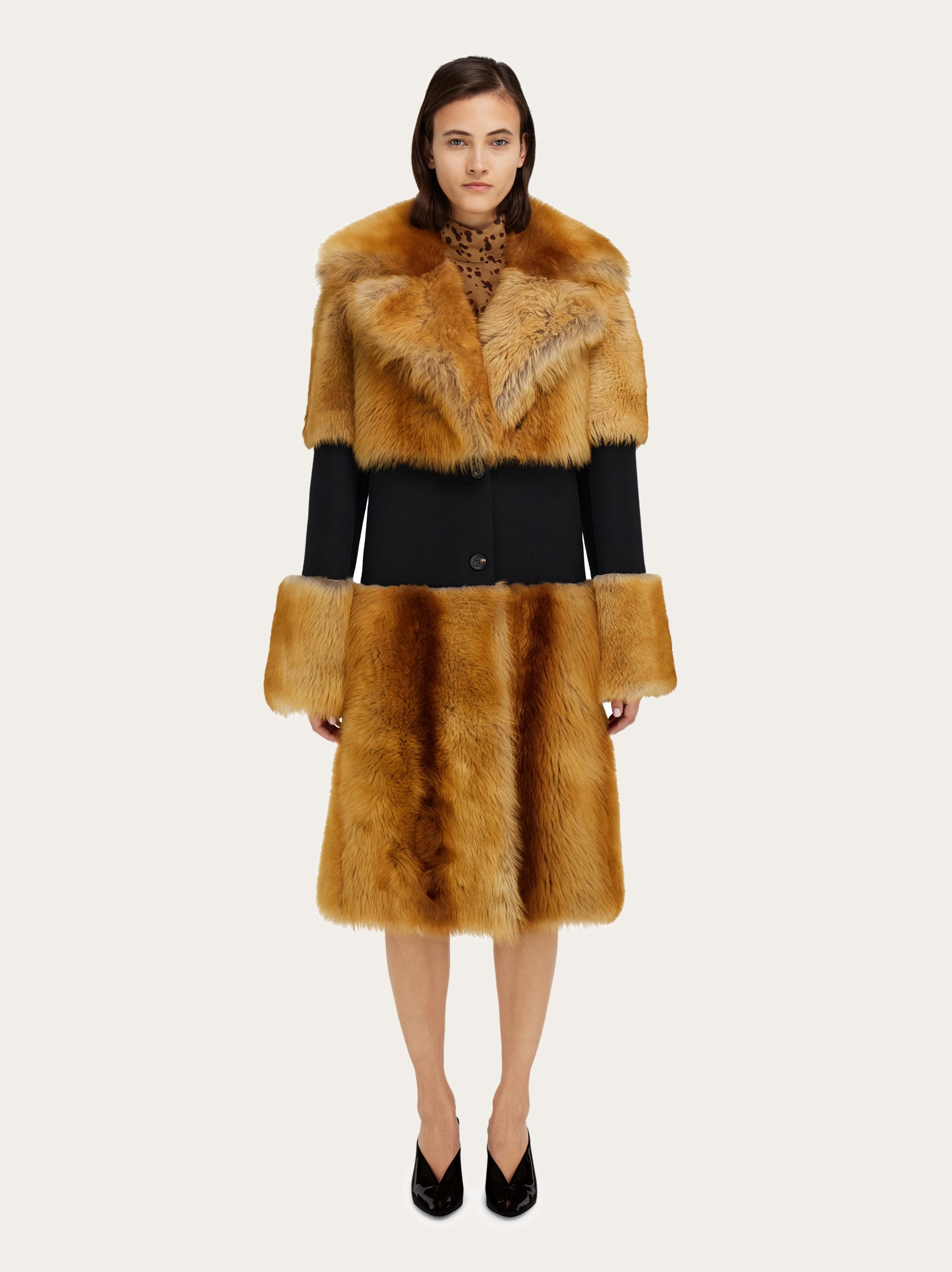 Shearling coat with wool inlay - 2