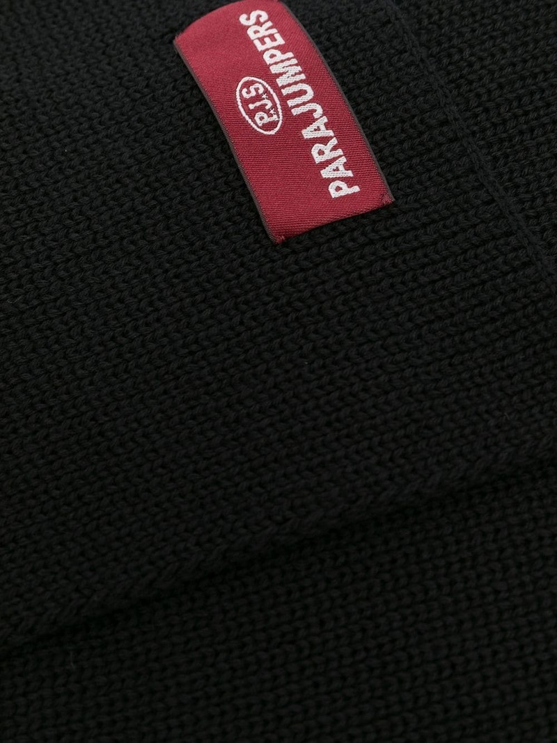 PARAJUMPERS logo-patch knitted scarf outlook