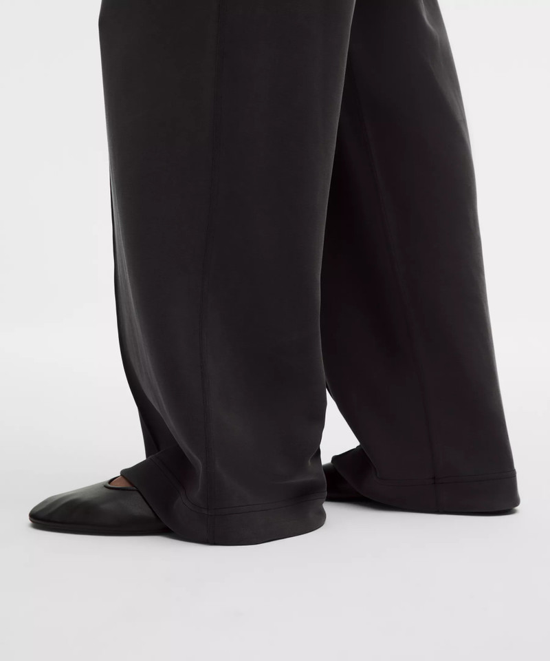 Softstreme Pintuck High-Rise Wide-Leg Pant *Regular 8