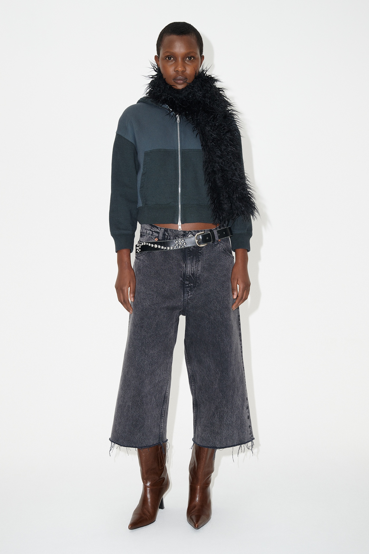 Half Cut Overdyed Black Chain Twill - 7
