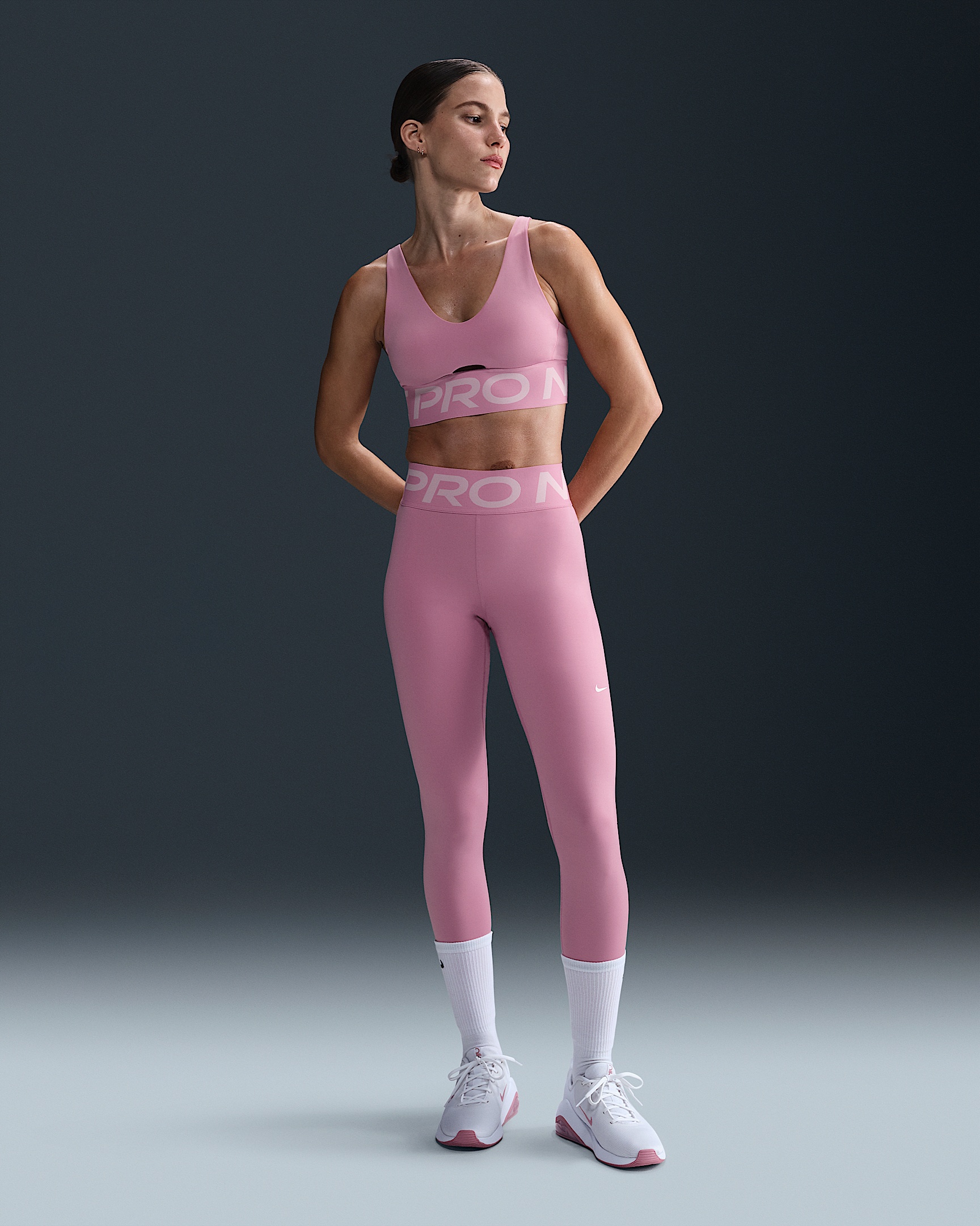 Nike Pro Indy Plunge Women's Medium-Support Padded Sports Bra - 4