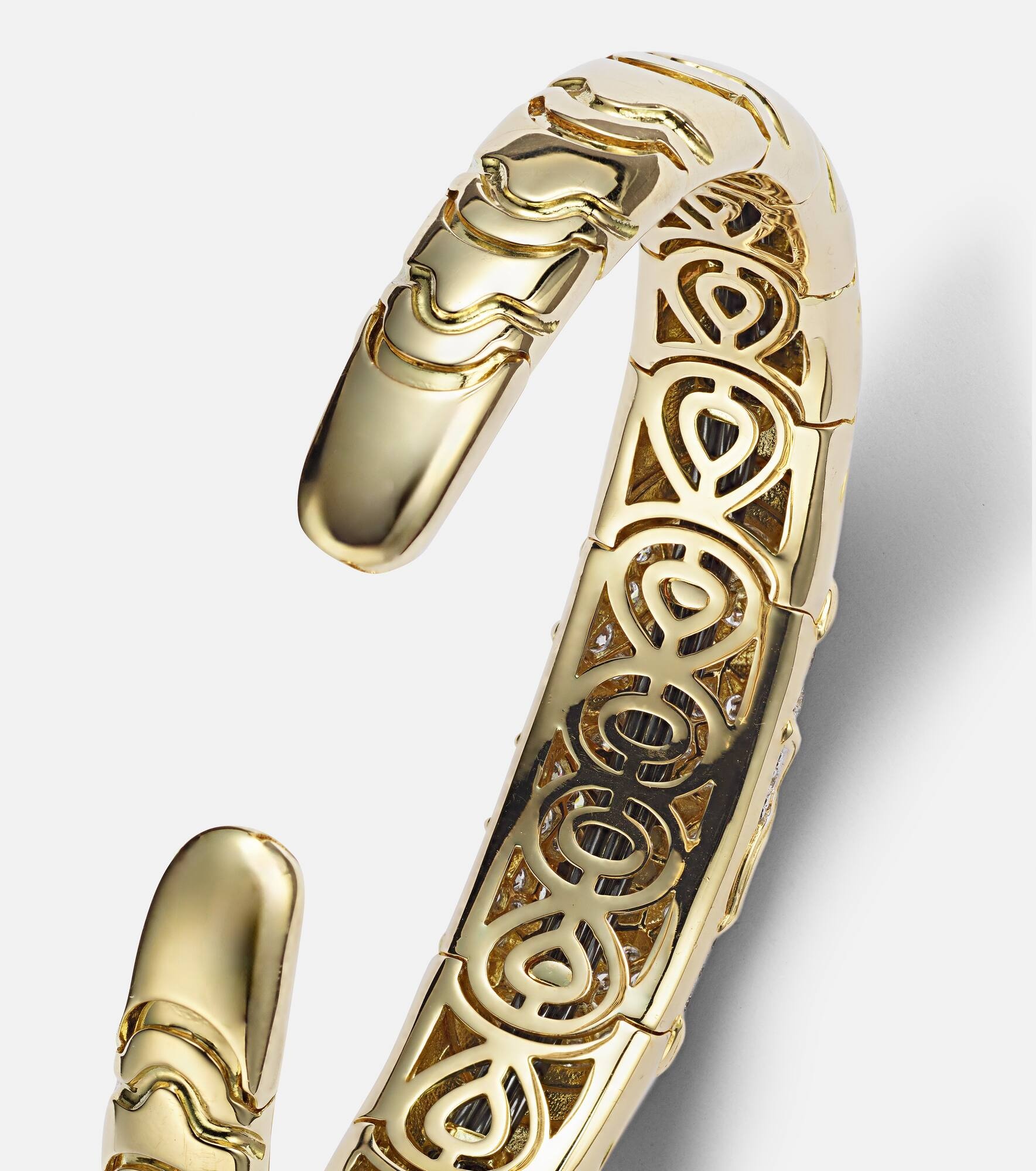 Onda 18kt gold bangle with diamonds - 4