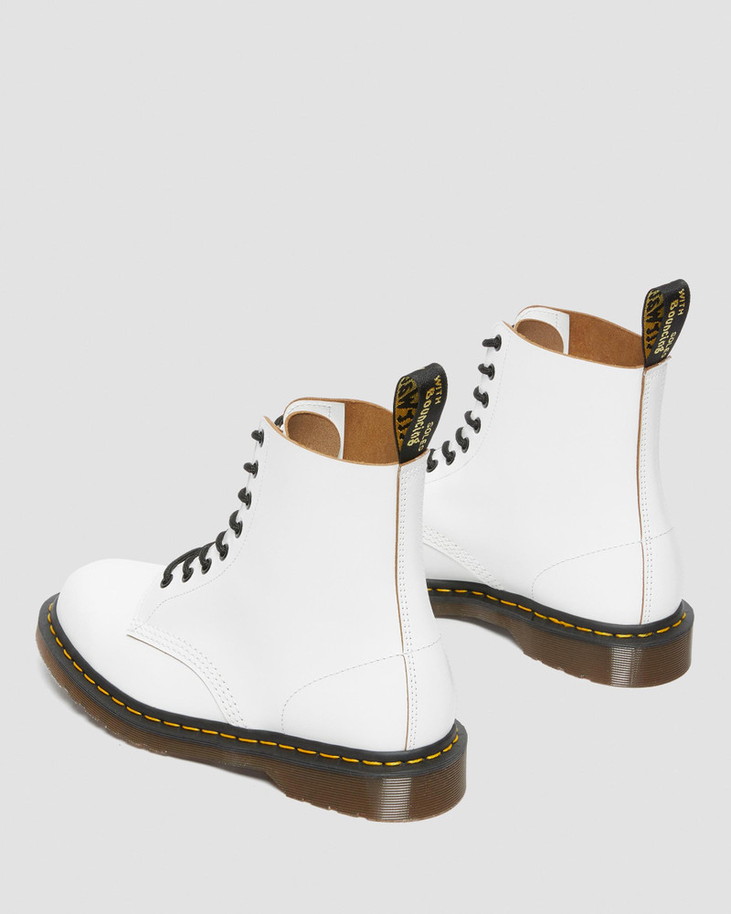 1460 Vintage Made in England Lace Up Boots 6