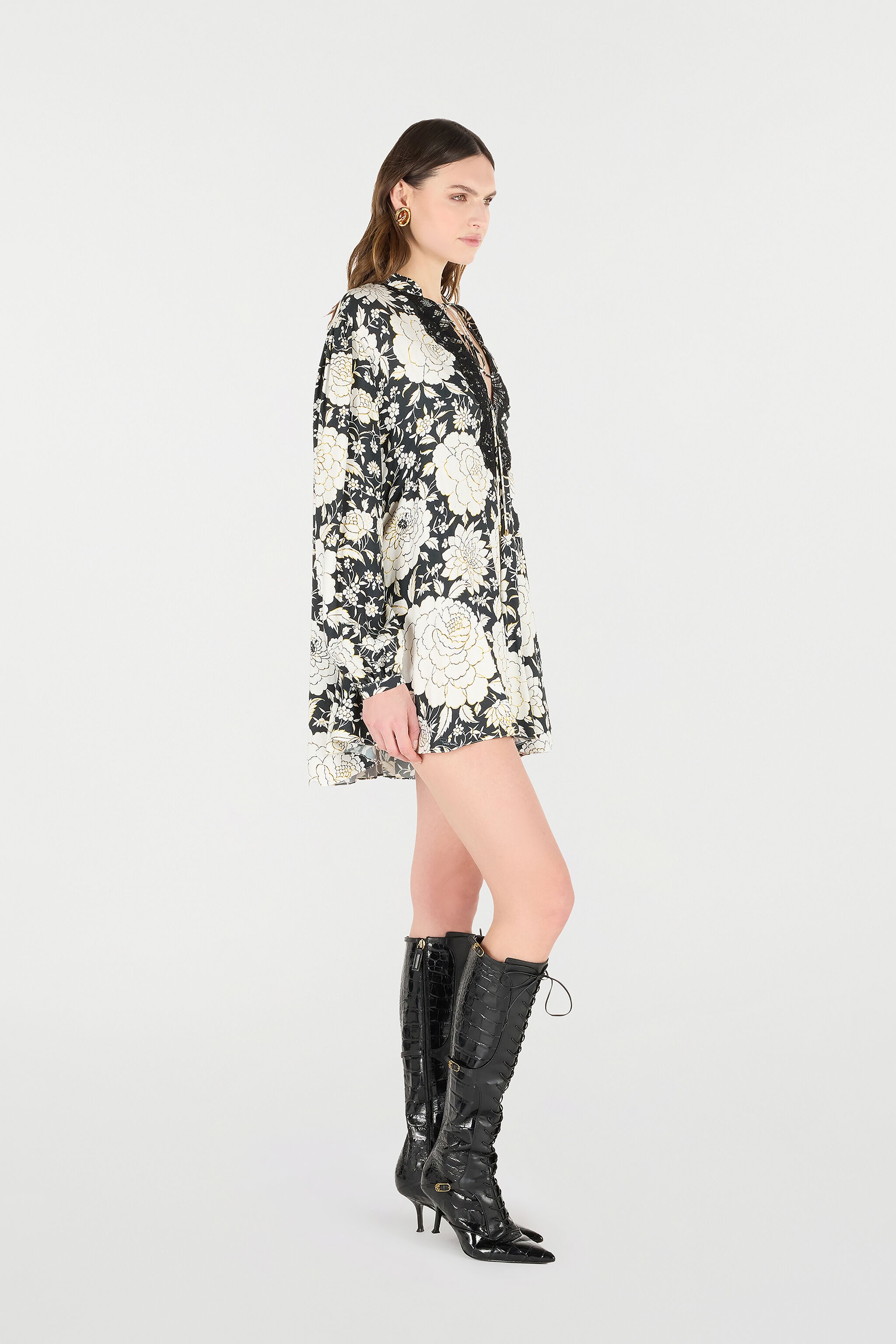 Mini Dress with Floral Print and Lace - 3