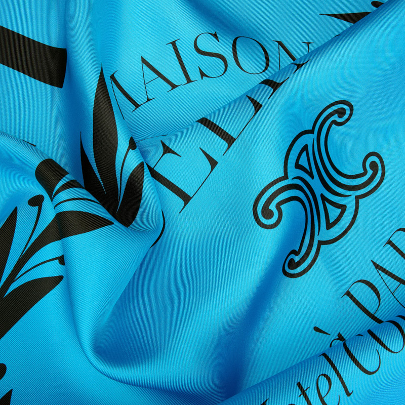 square IN silk twill 3