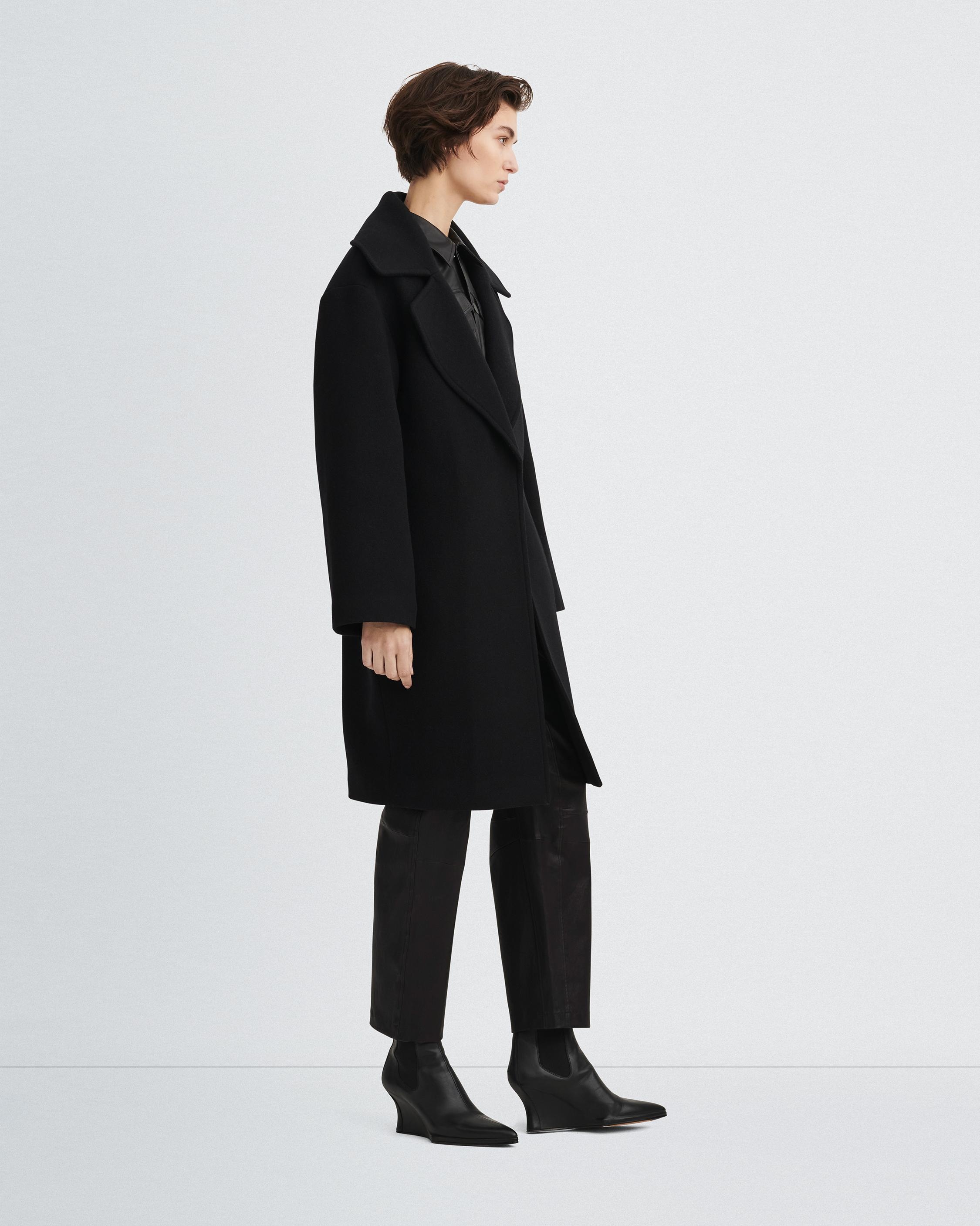 Dahlia Wool Coat
Relaxed Fit - 4