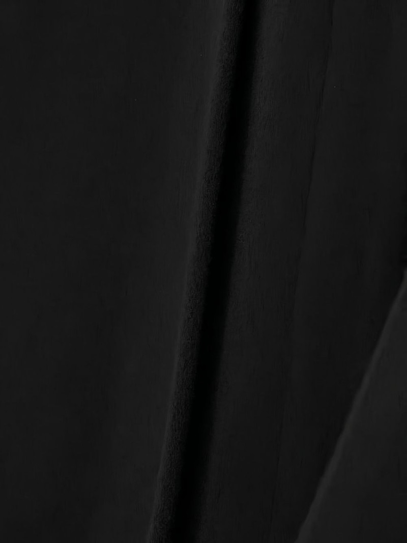 black cape 3