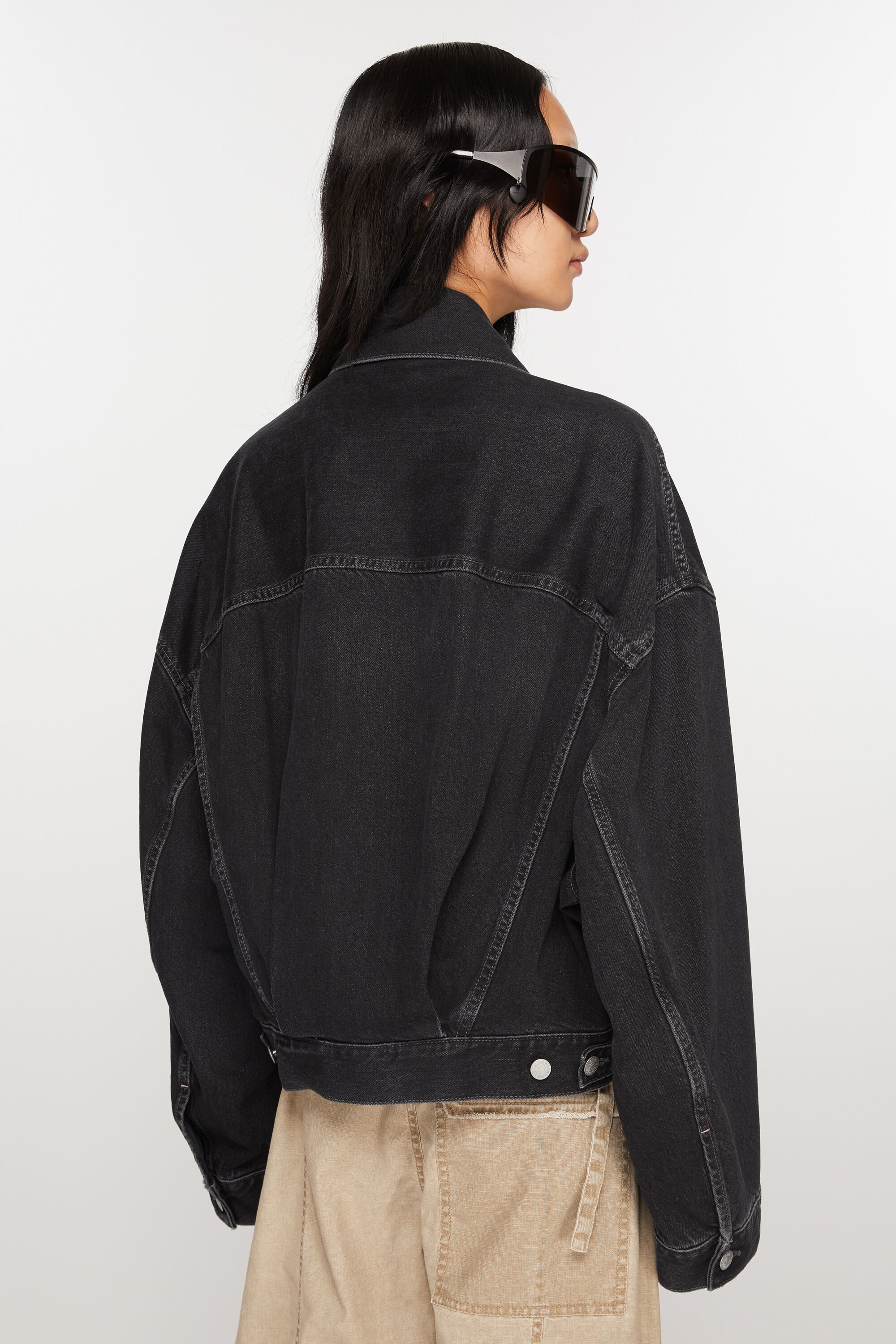 Denim jacket - Relaxed cropped fit - Black - 4