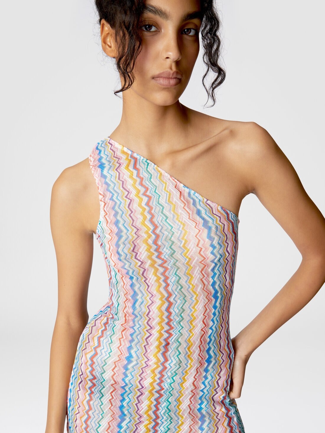 Long one-shoulder cover-up - 5