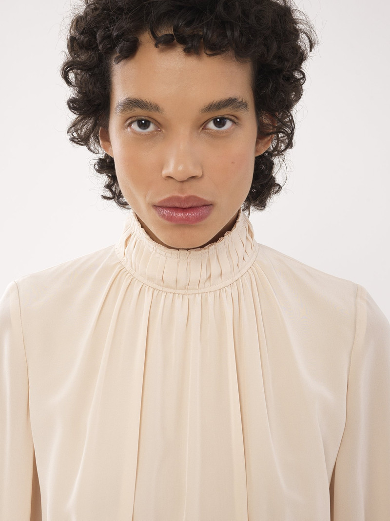 HIGH-NECK FLARE DRESS 7