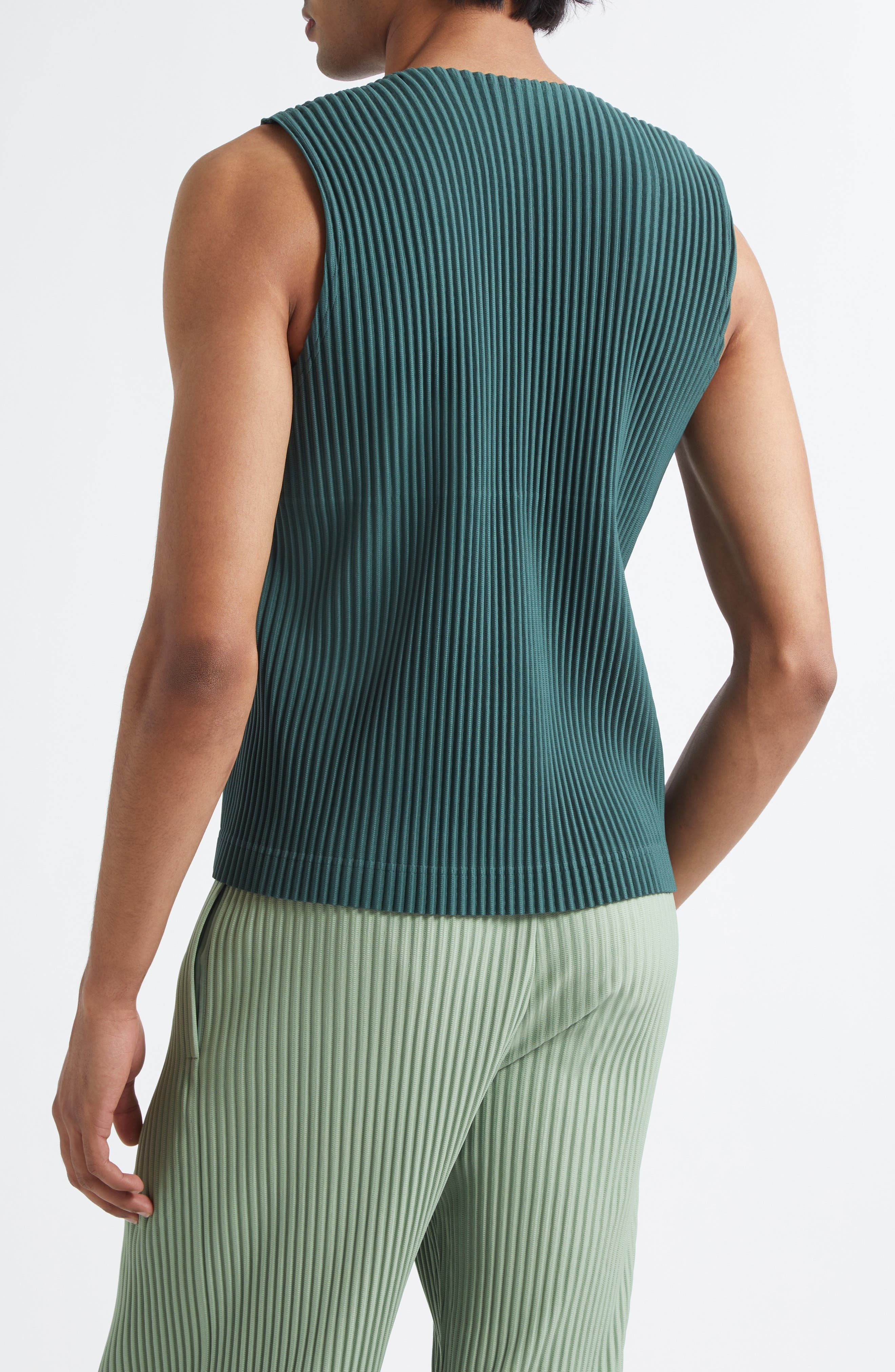 Homme Plissé Issey Miyake Tailored Pleats 1 Vest in Evergreen at Nordstrom - 3