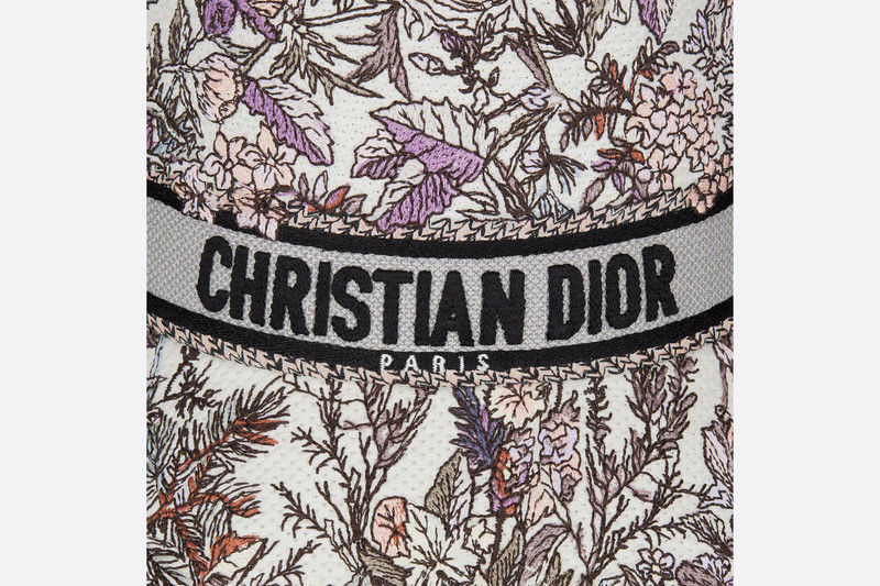 D-Bobby Dior 4 Saisons Hiver Small Brim Bucket Hat 5