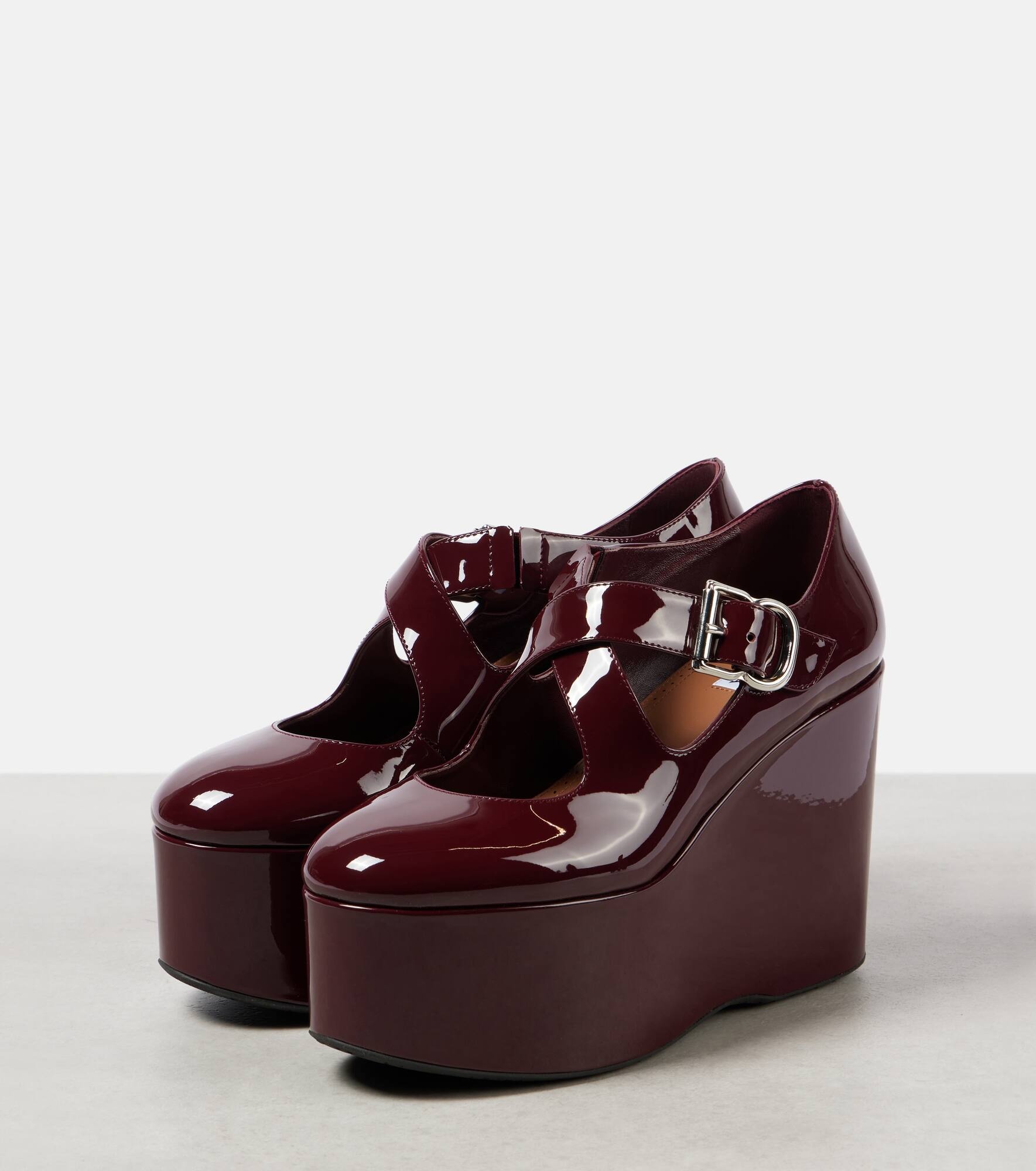 Criss Cross patent leather wedges - 4