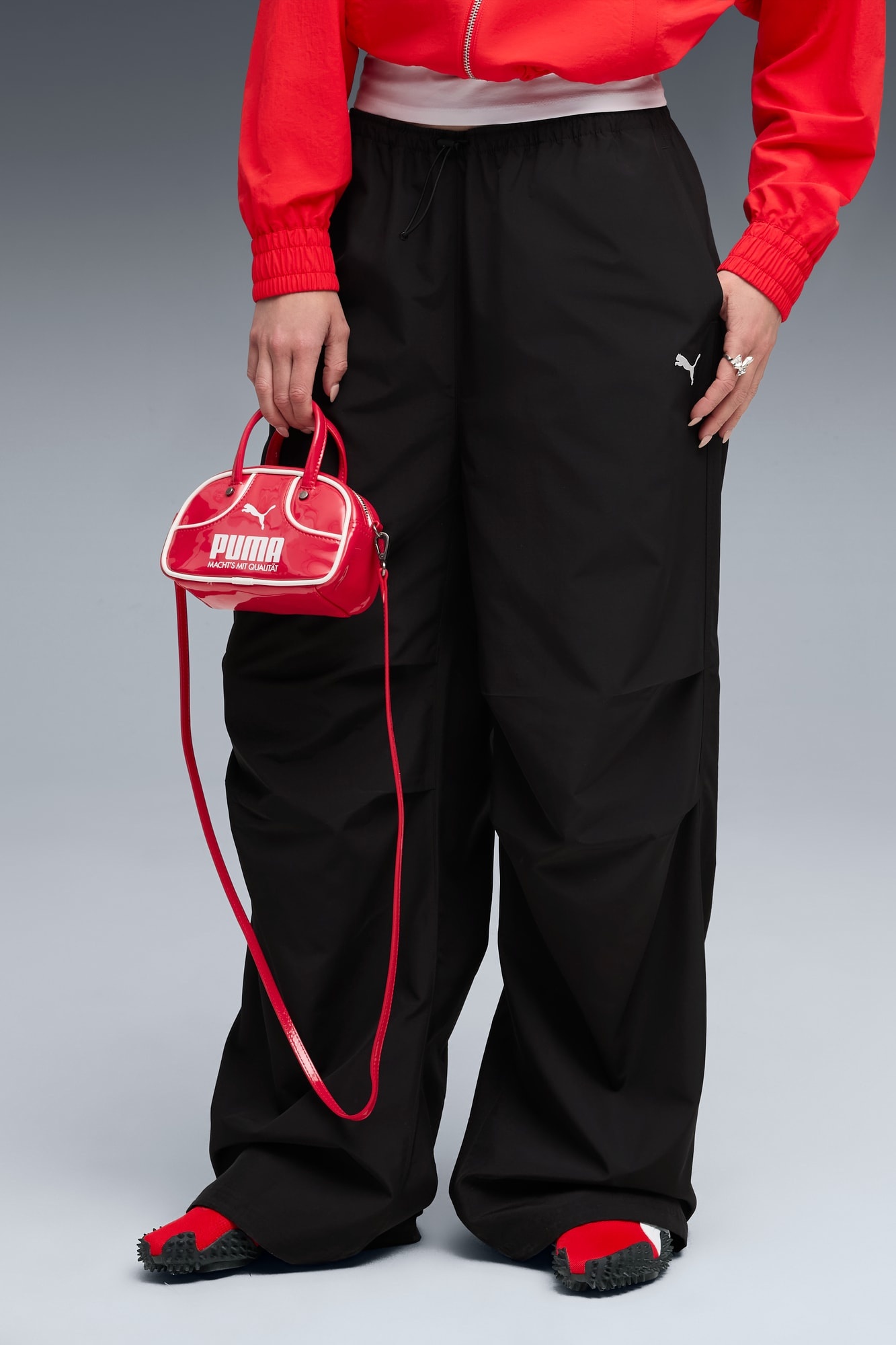 WARDROBE ESS Parachute Pants Women - 3