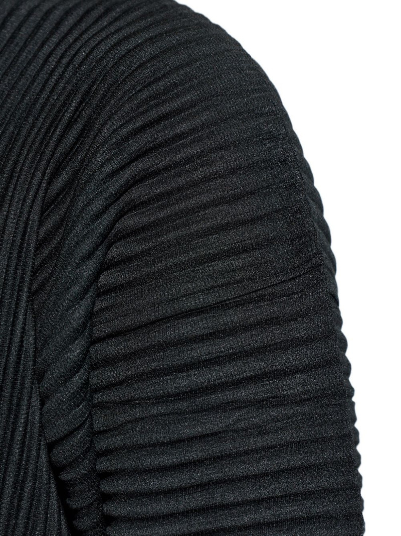 high-neck pleated shirt 4