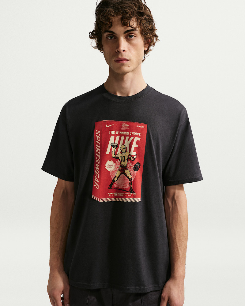 Nike Sportswear Men's Max90 T-Shirt 1